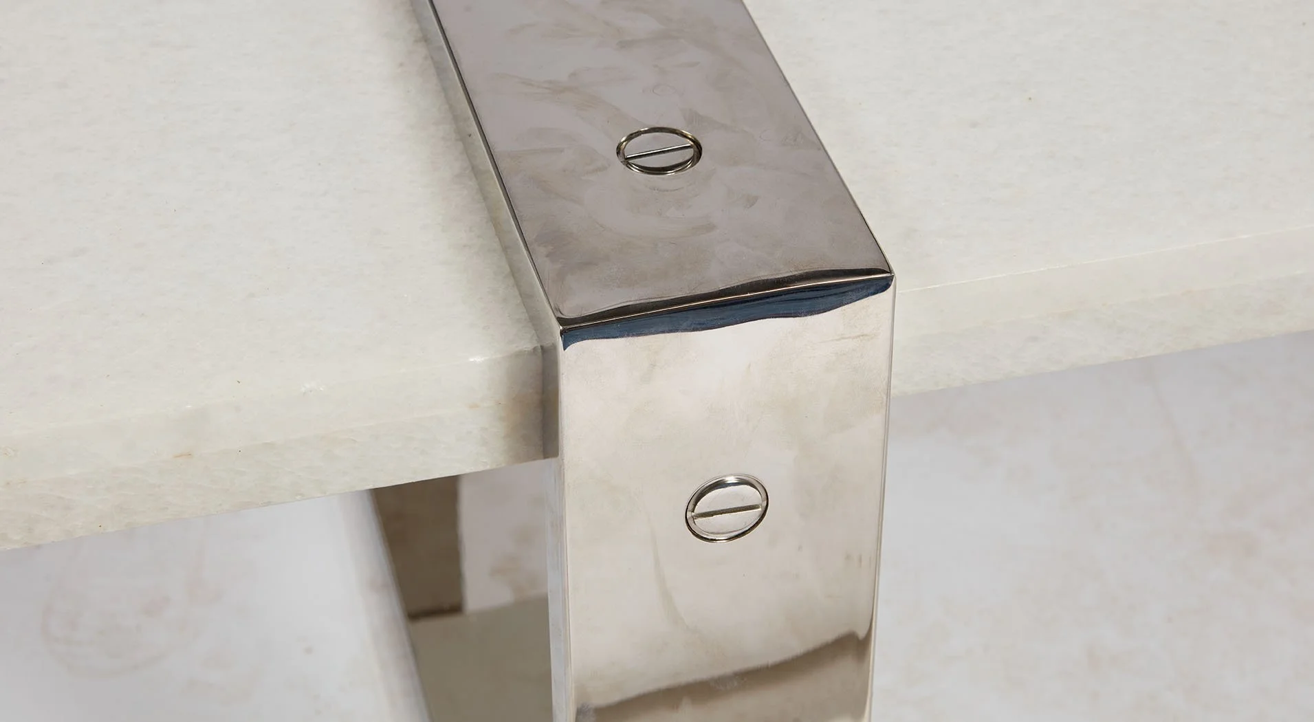 White-CoffeeTable-51232.jpg
