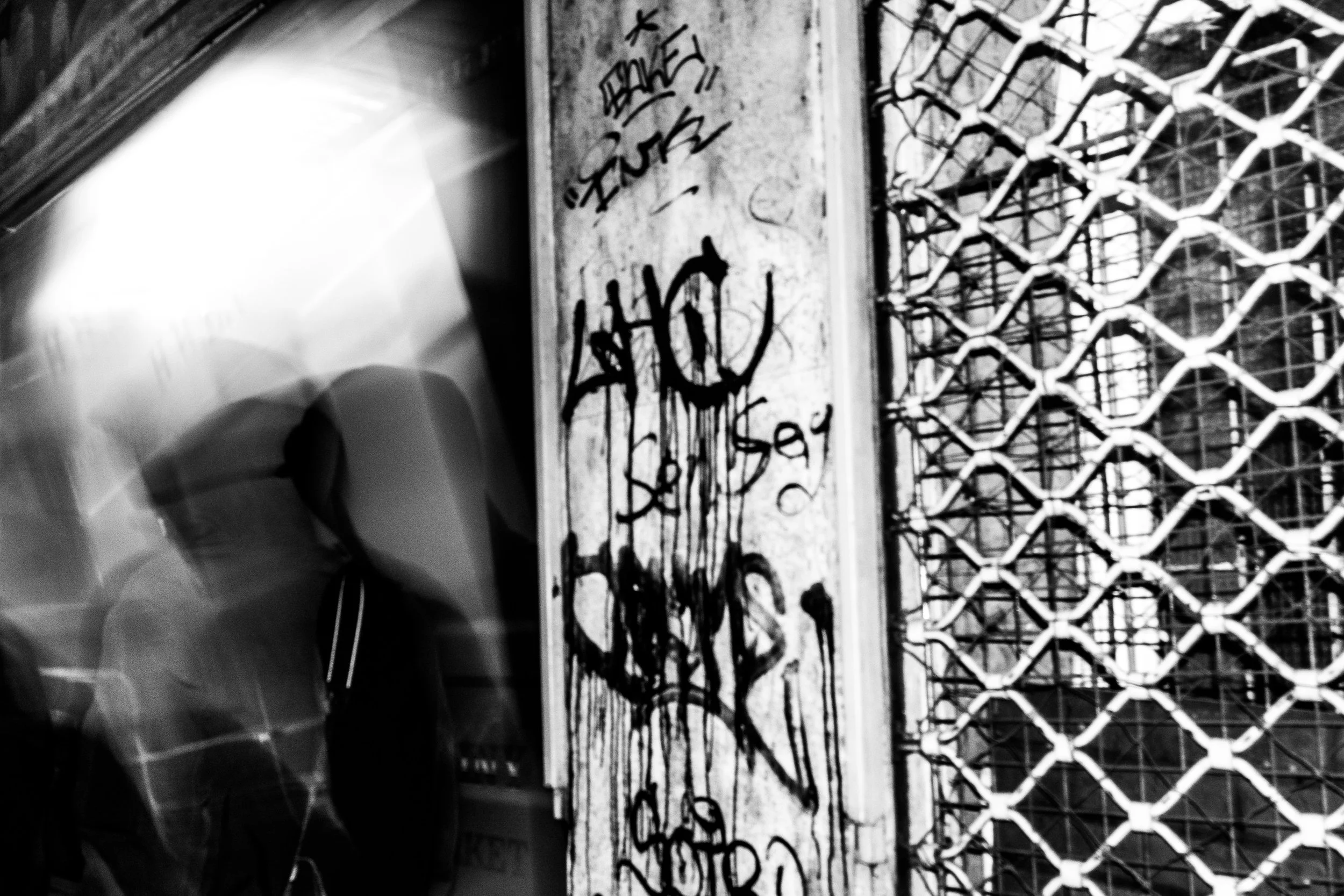 Sammy Rivera,  Prague Wall