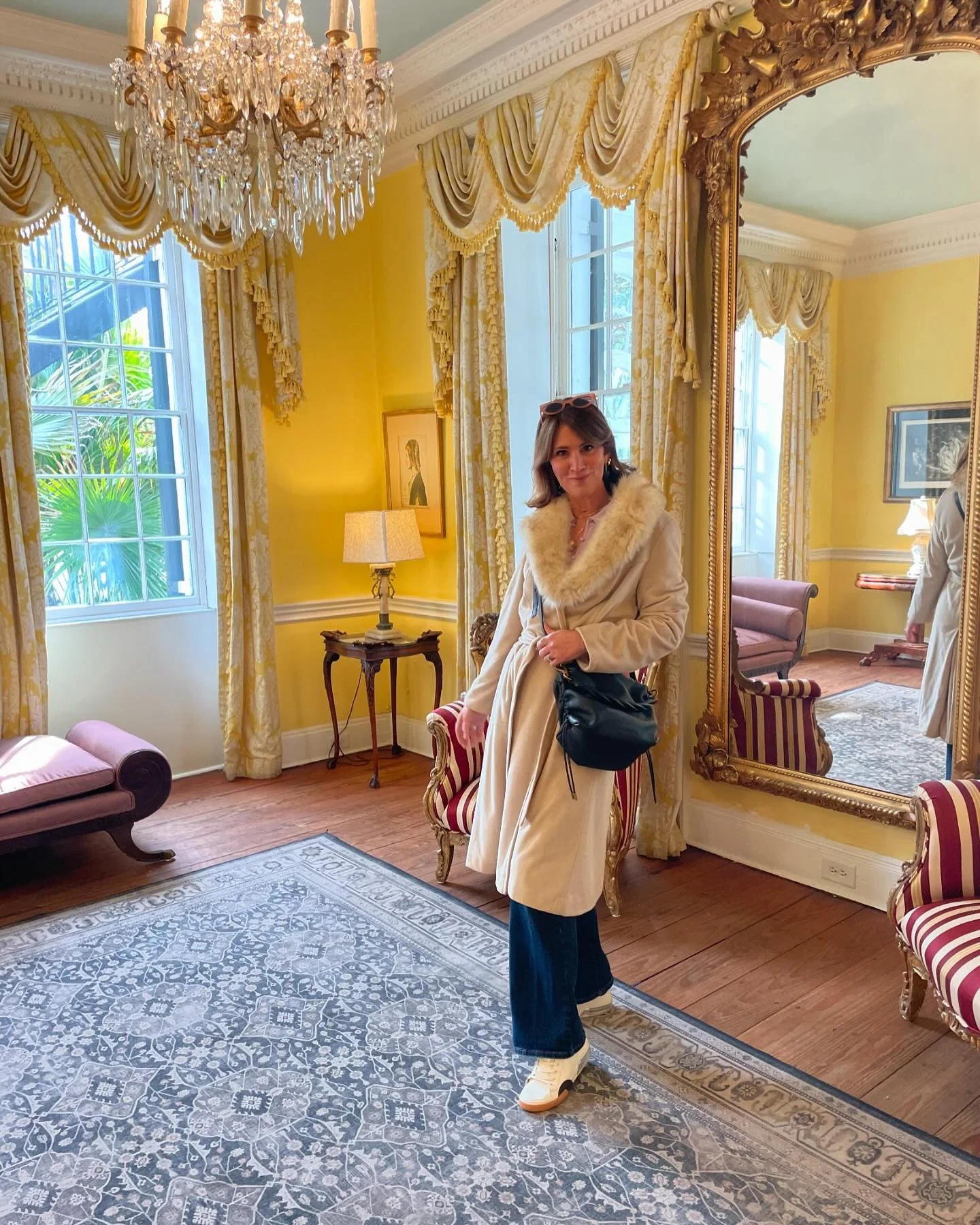 It&rsquo;s chilly today, so make sure you pull out your favorite @hayleyblackvintage cozy cover-up!!! Special shoutout to one of my most beloved clients and friends @kemcooney who gives her pieces the BEST life!! 🤩 #sustainableluxury #vintageglam