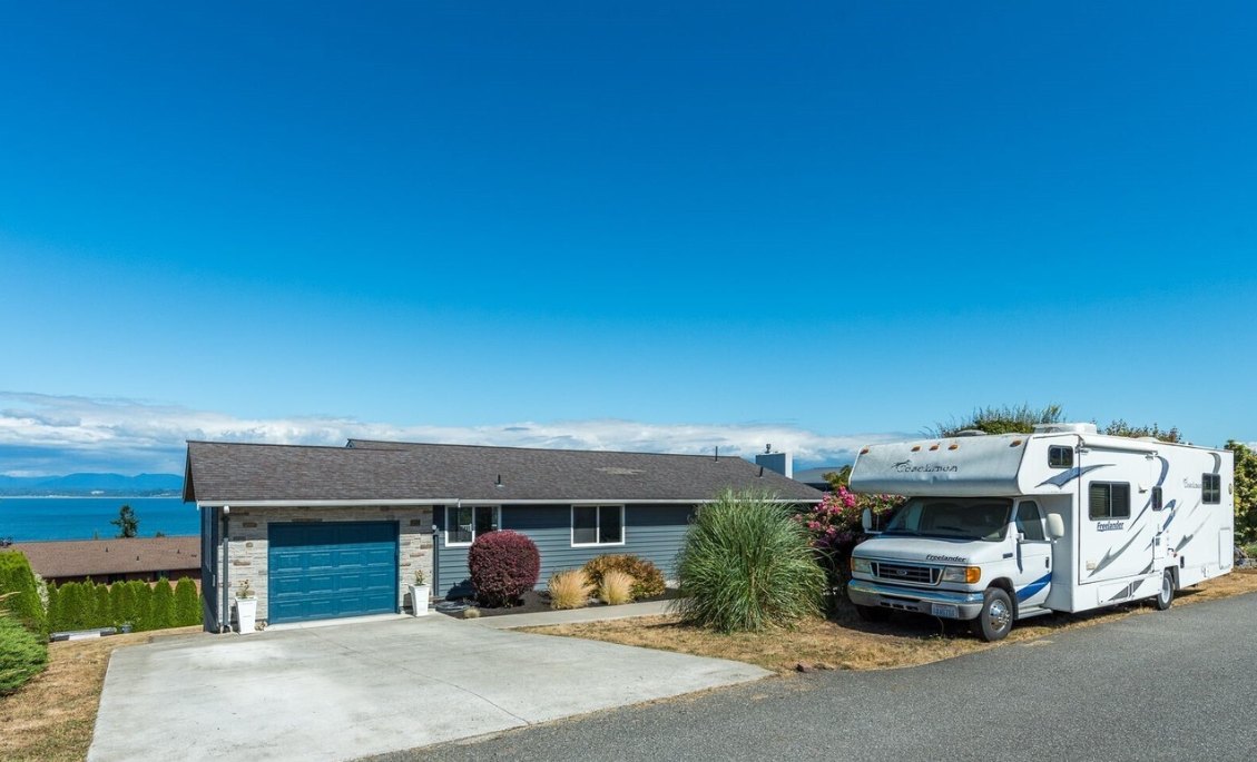 Represented the Buyer | Camano Island | $916,000 