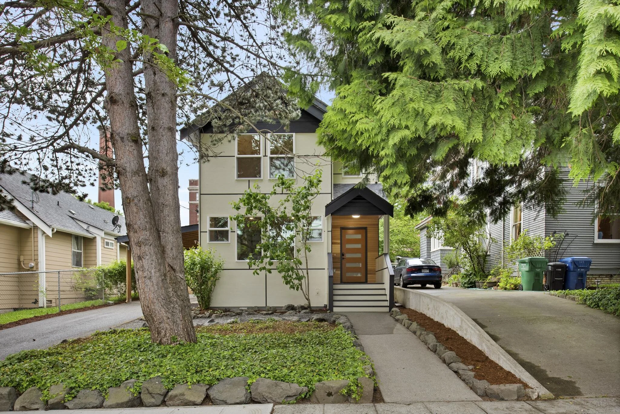 01 - 525 19th Ave Seattle.jpg