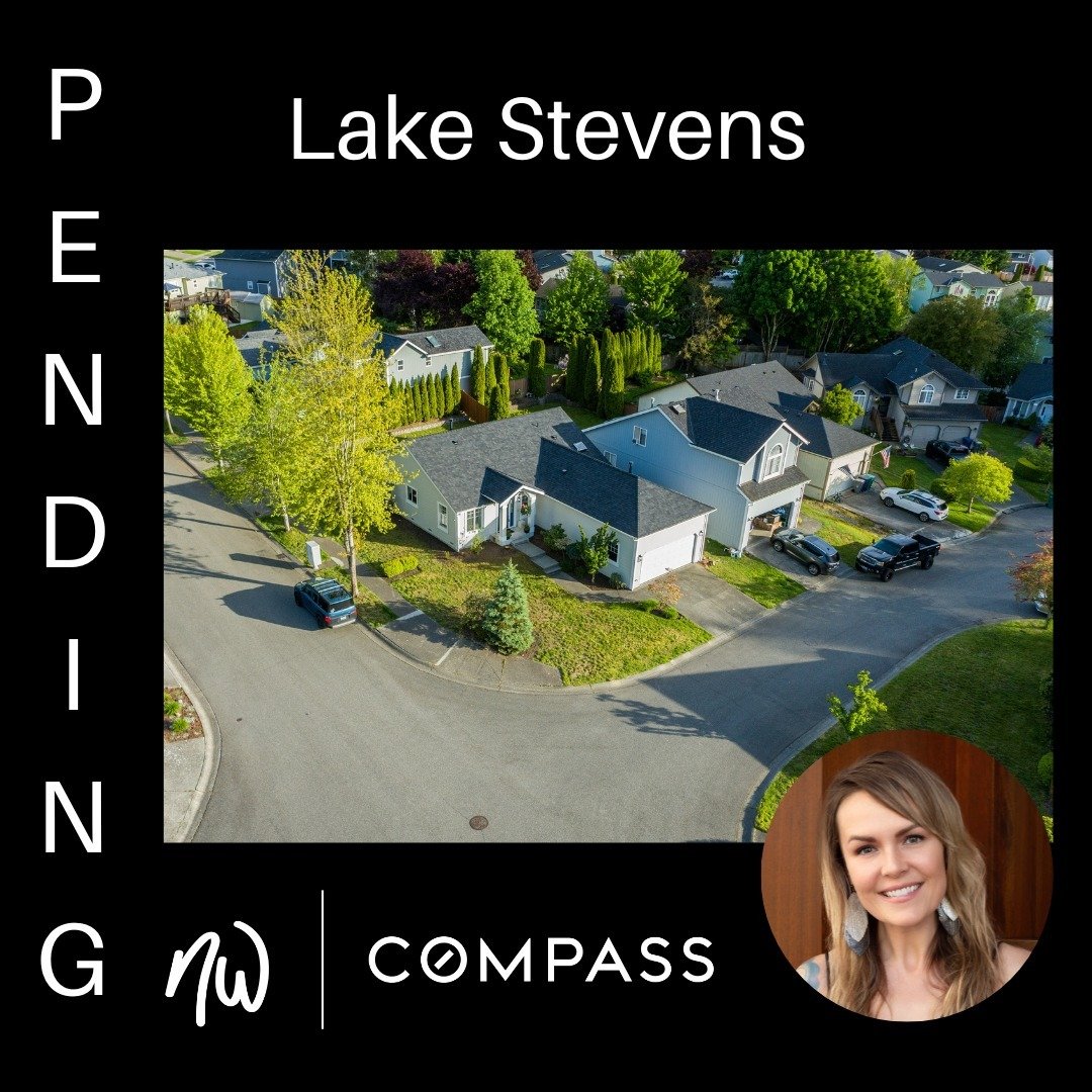 🏡Exciting News! We've successfully reached mutual on this beautiful Lake Stevens home! 😀Our team negotiated a fantastic contract and the sellers are thrilled with the outcome 🎉Ready to help you with your next real estate adventure! 
.
.
#LakeSteve