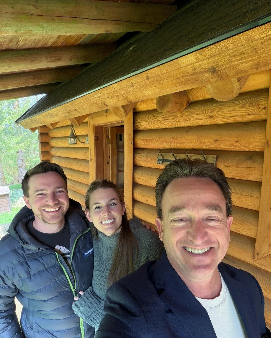 SOLD in Monroe 🎉
Nothing better than handing over the keys to happy clients and celebrating this milestone together. Welcome home! 

#NWRET #NorthwestRealEstateTeam #CompassWashington #KirklandRealEstate #SeattleRealEstate #BellevueRealEstate #Redmo