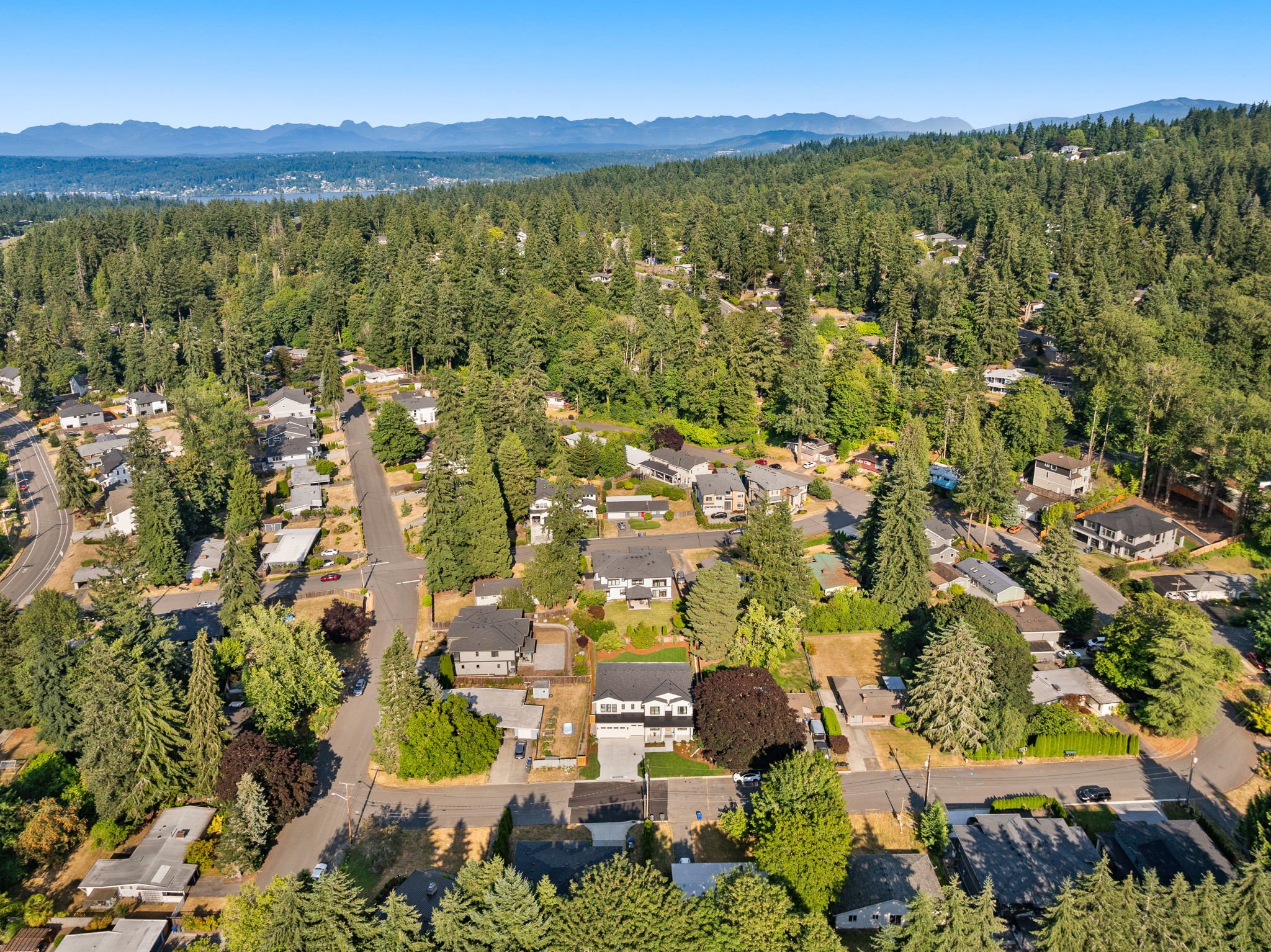 36-web-or-mls-4214-145th-ave-se.jpg