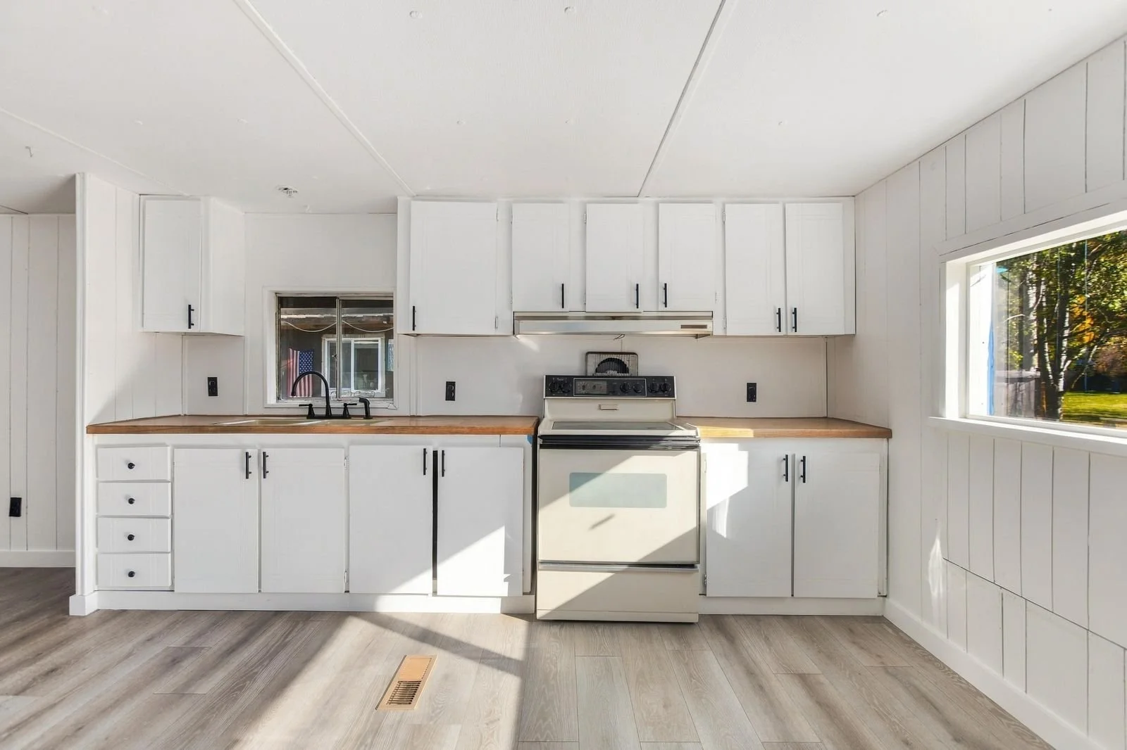 11_Acre Photo-9.jpg