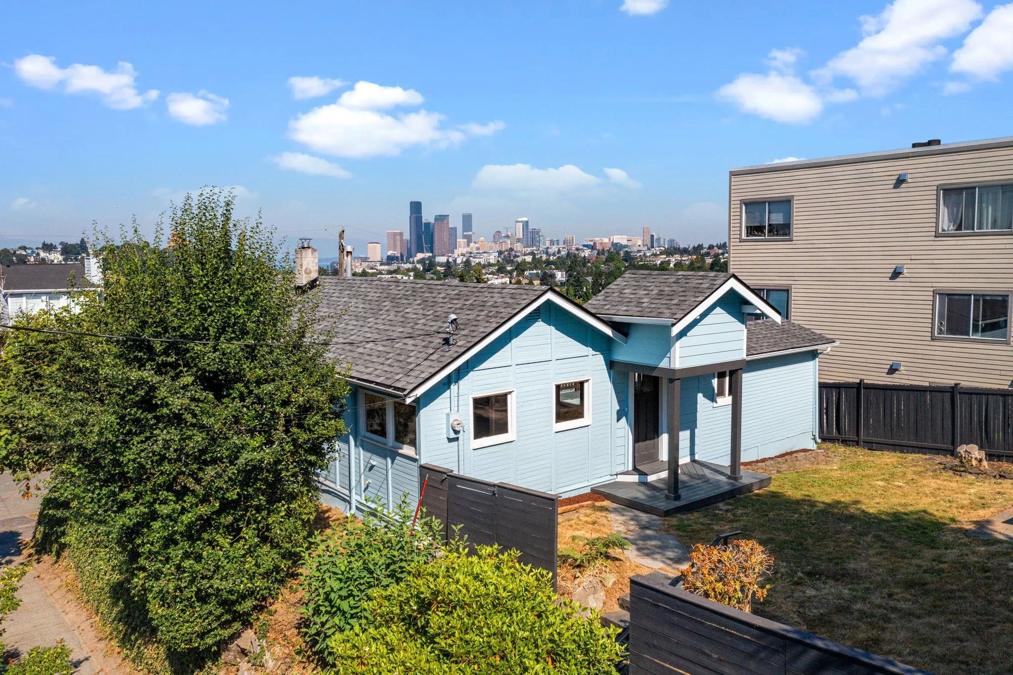 1542 30th Ave S Seattle 98144_001.jpg