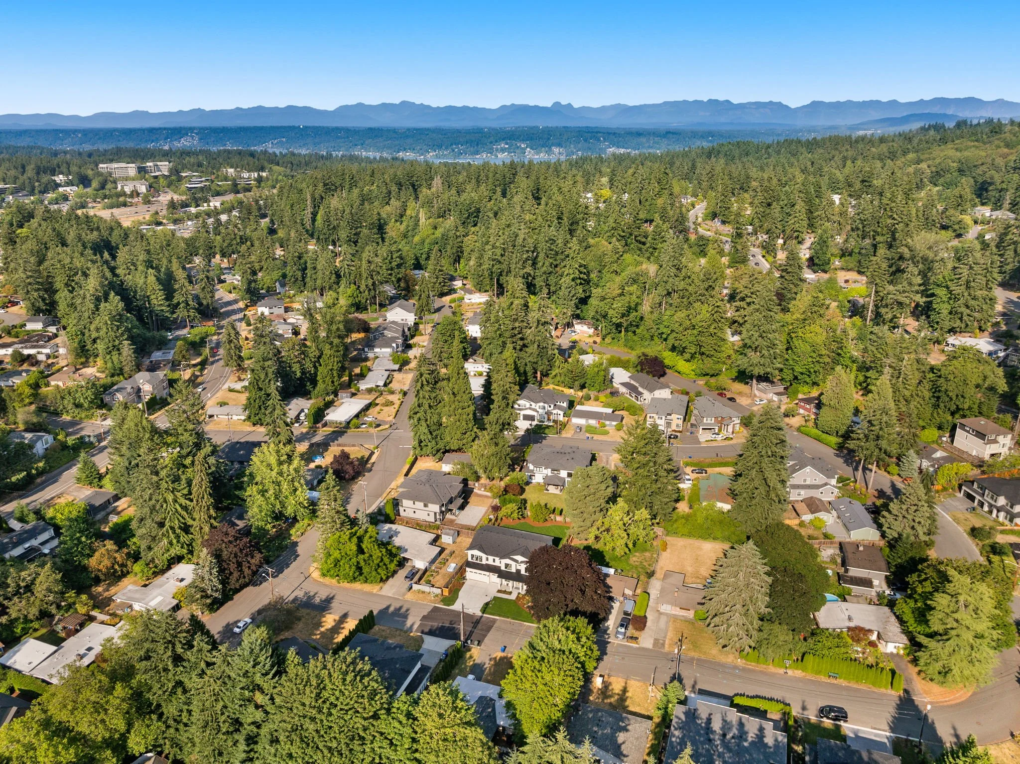 38-web-or-mls-4214-145th-ave-se.jpg