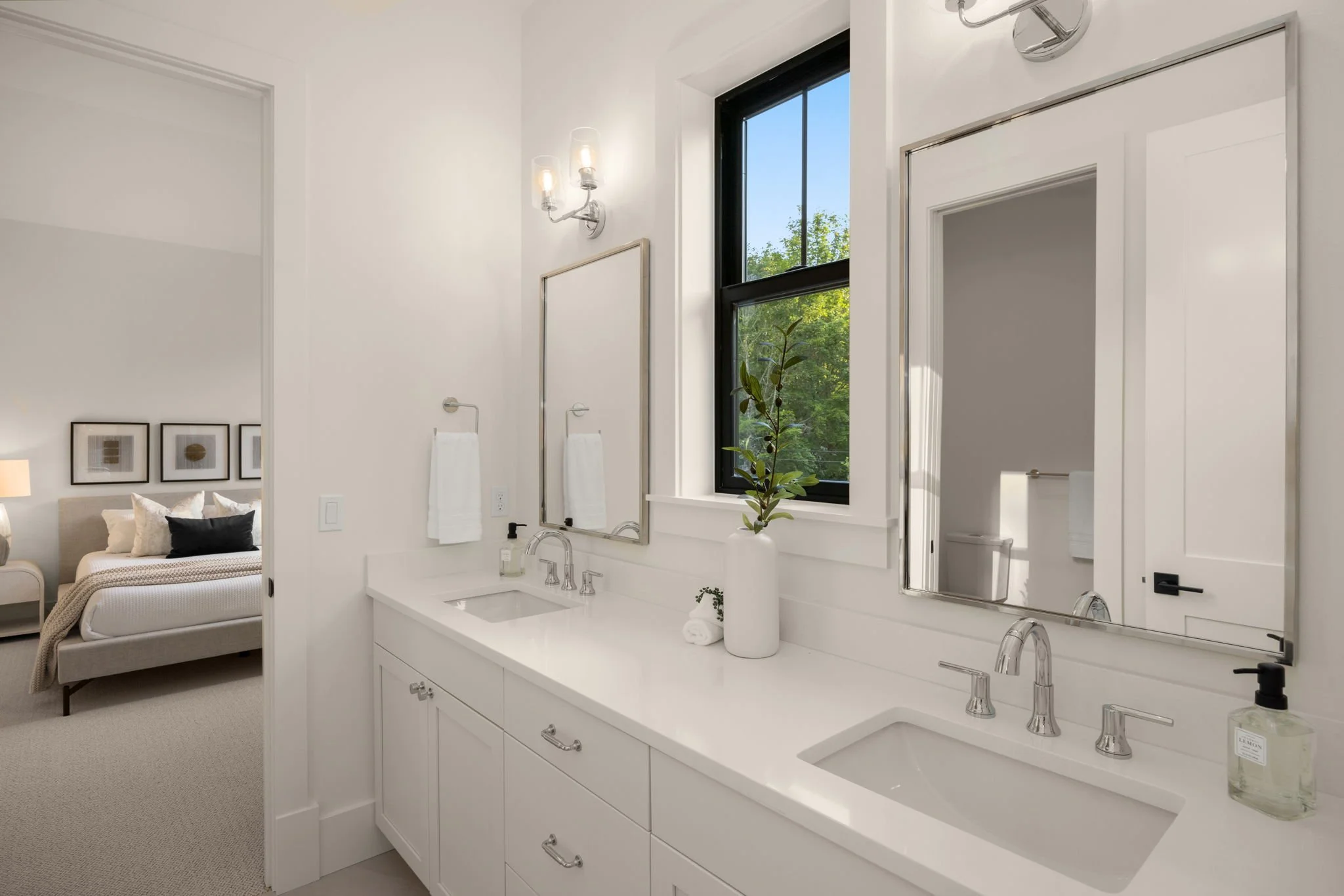15-web-or-mls-4214-145th-ave-se.jpg