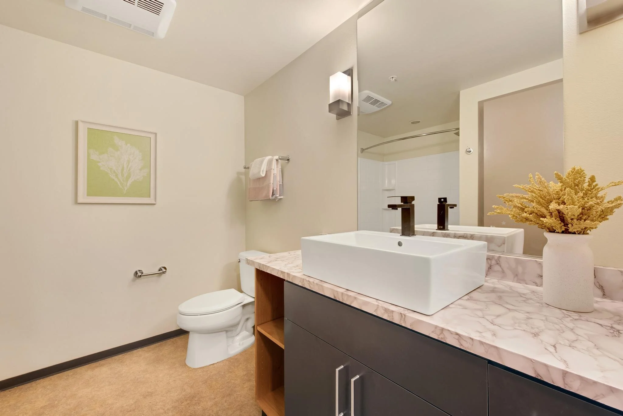 115 - 4422 Bagley Ave N Seattleb.jpg