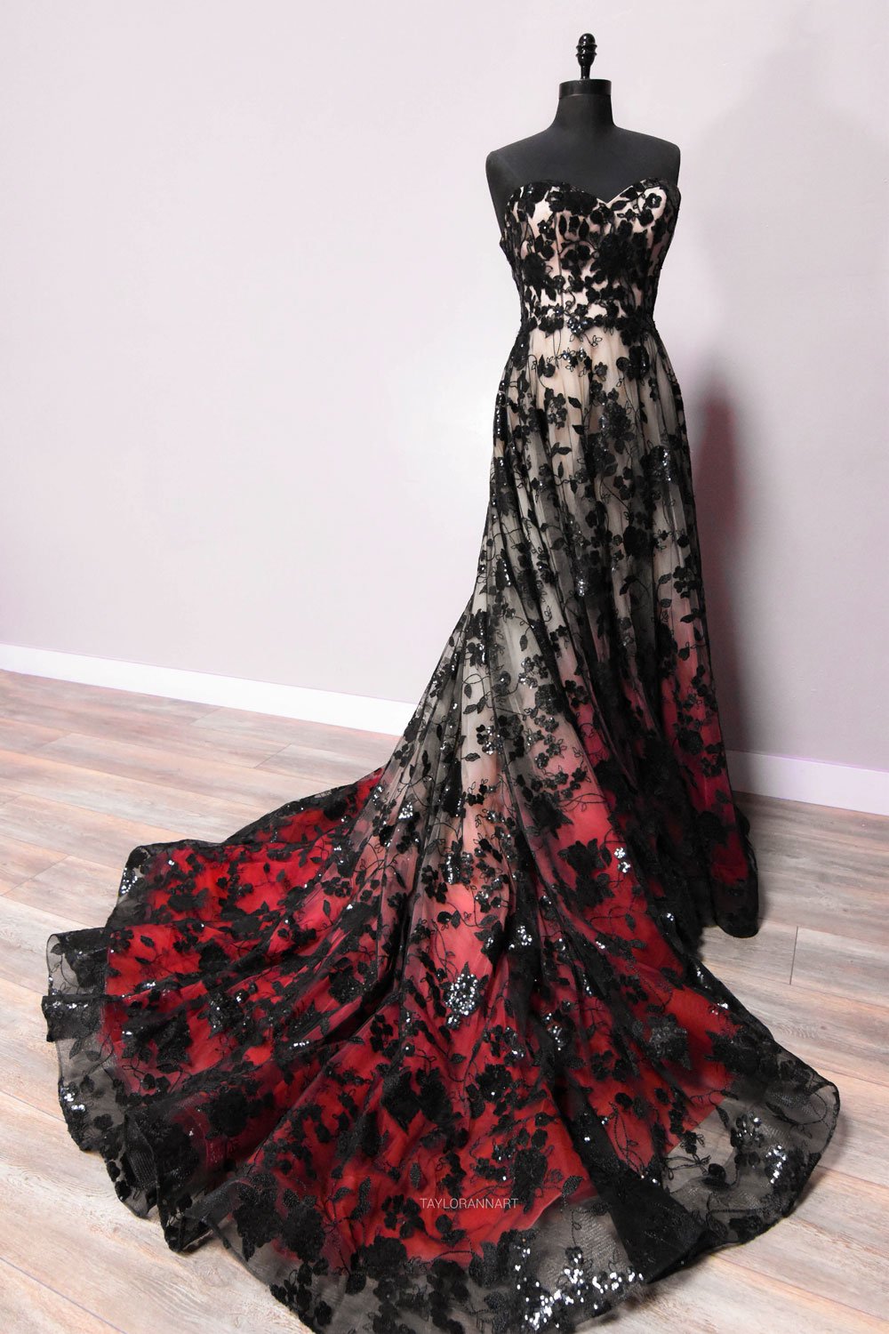 Gothic Black and Red Sweetheart Wedding Dresses with Cape Appliques Bridal  Gown | eBay