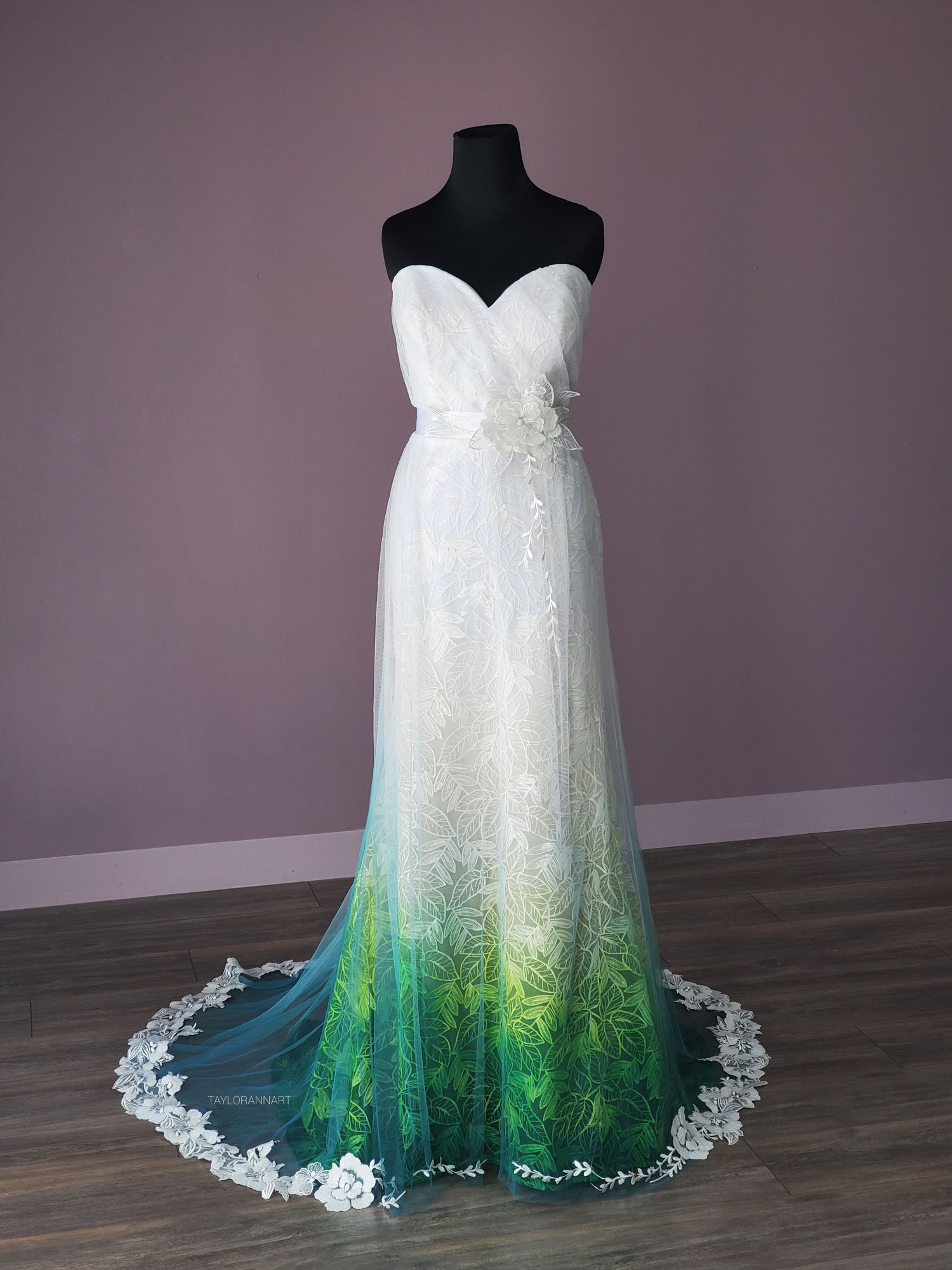 Emerald Green wedding dress-I don't want to wear white/ivory /champagne etc  is not my colour at all. I'm a redhead and want to reflect my style. Anyone  else worn anything but white