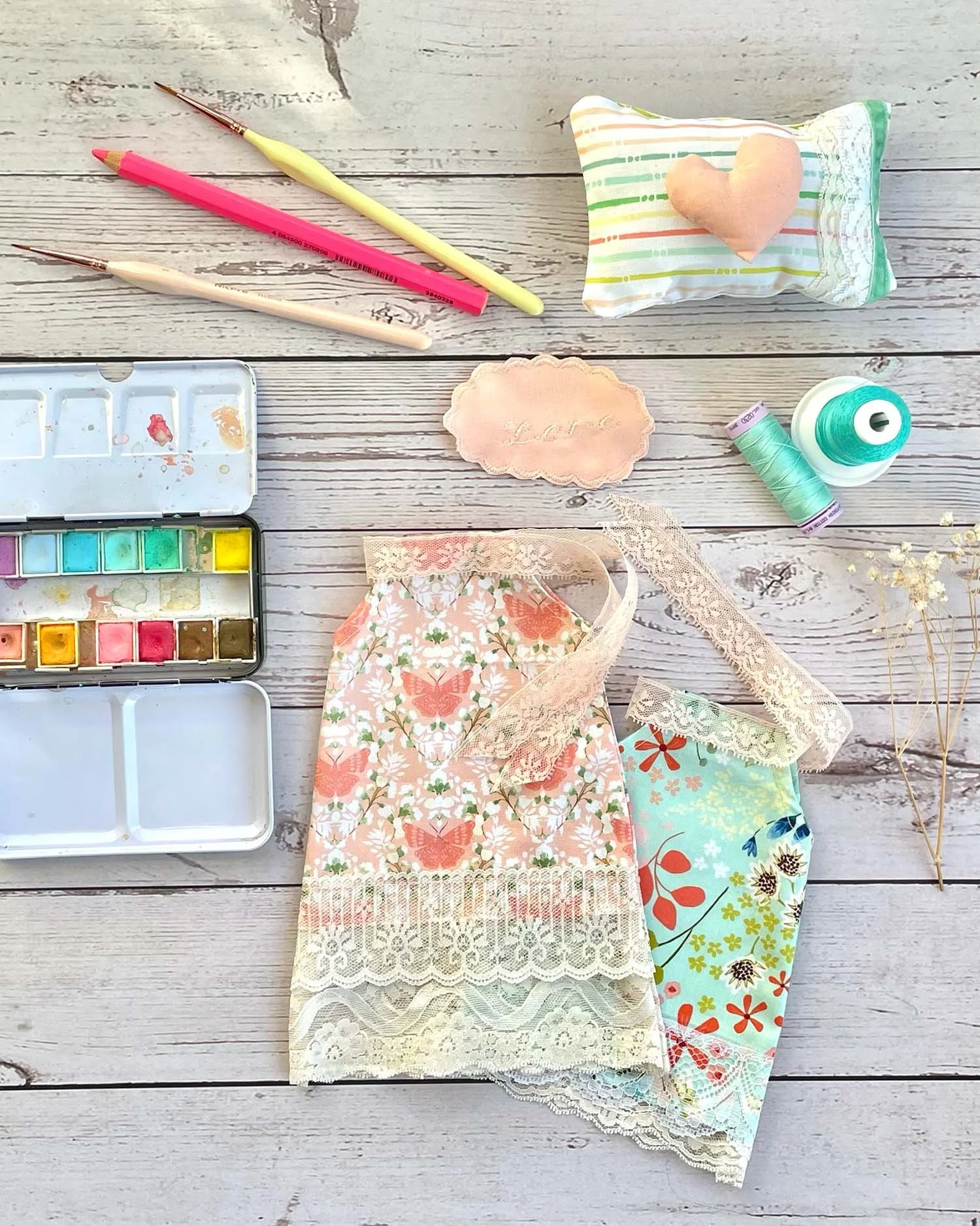 serenity-blooms-doll-clothes1-3.jpg