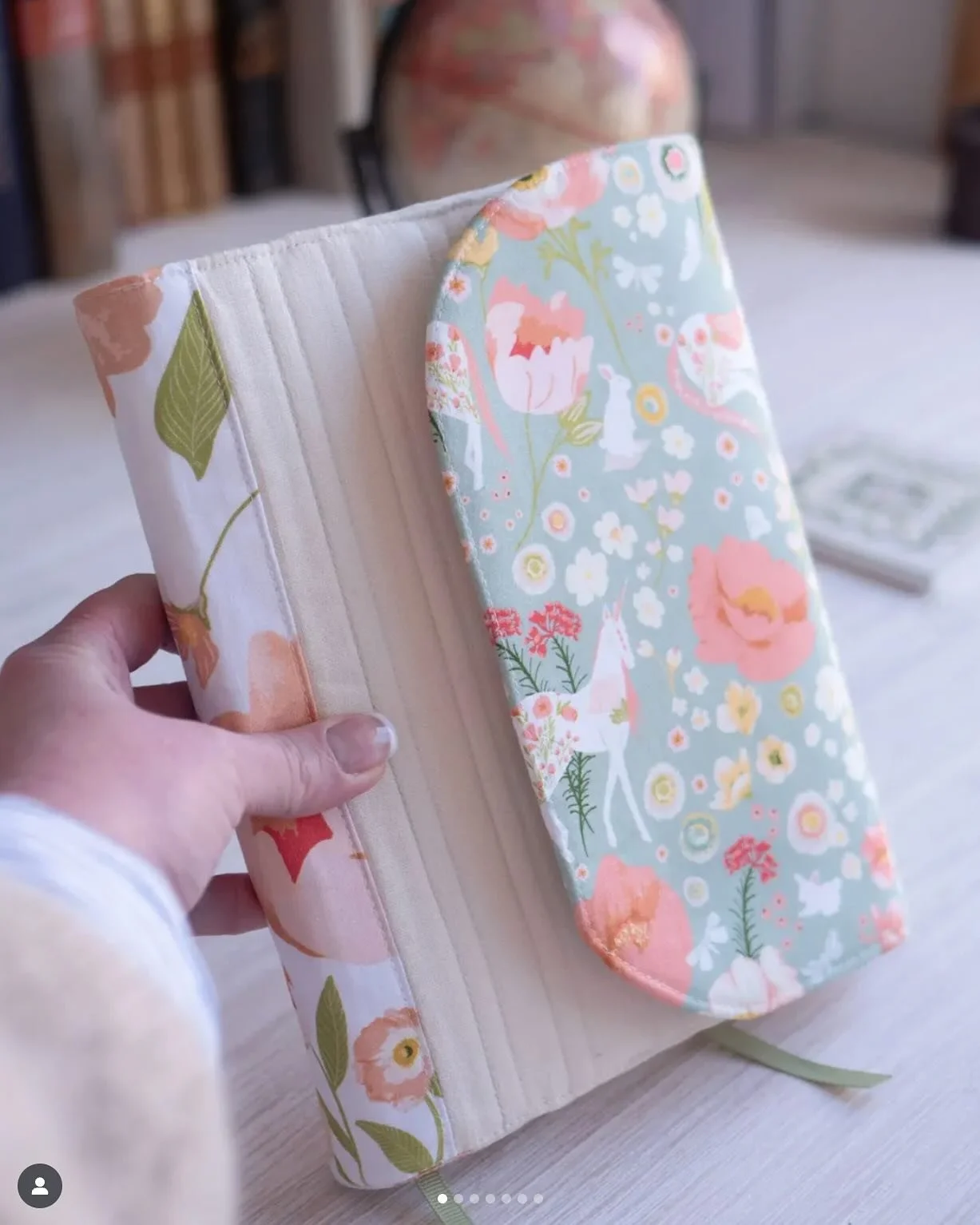 I am in LOVE with this customizable organizer! The Crafted Life Companion, designed by @arabesquescissors !!! It&rsquo;s inspiring to see all the different ways my fabric designs are used, and this one is especially delightful. I&rsquo;m smitten 💕🌈