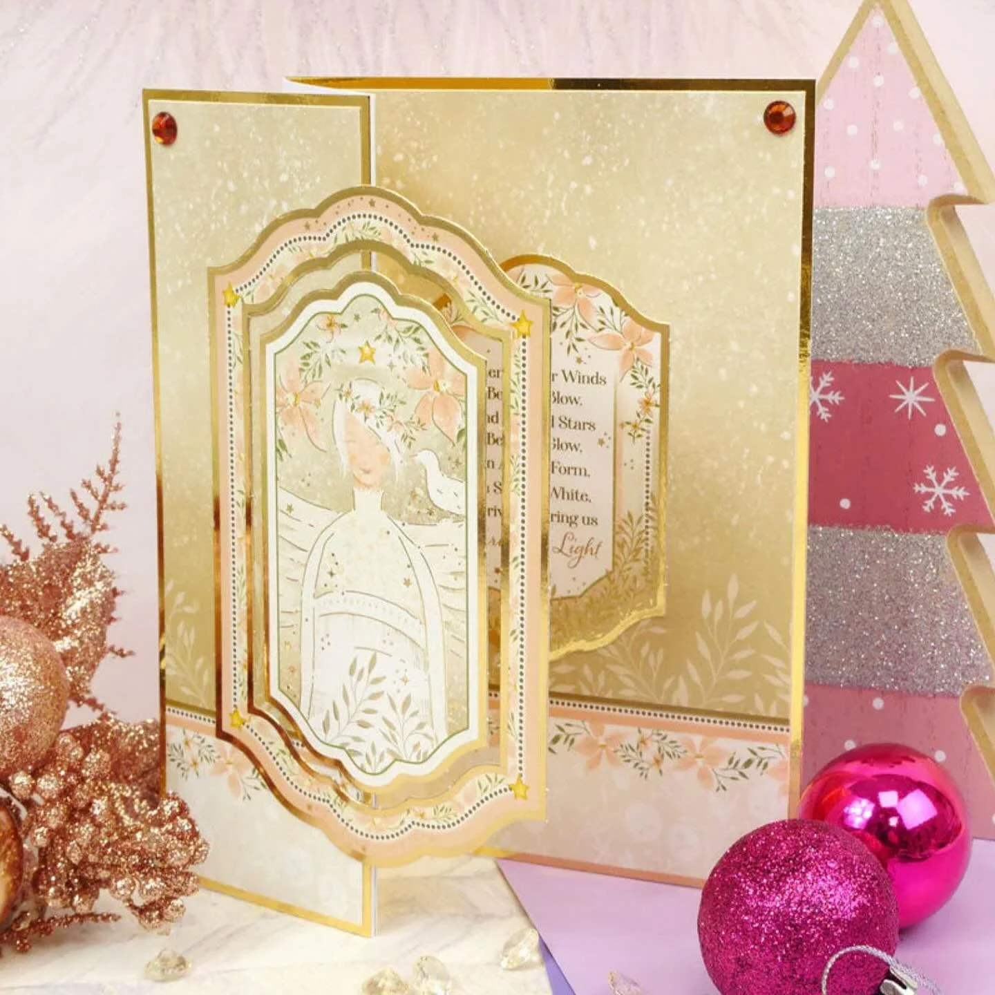 It&rsquo;s looking a lot like Christmas&hellip; beautiful collab with @hunkydorycrafts on this luxury card topper set, called An Angel&rsquo;s Light. Thank you to HunkyDory and my lovely agent Hannah @creativesparrowart Follow link in profile for whe