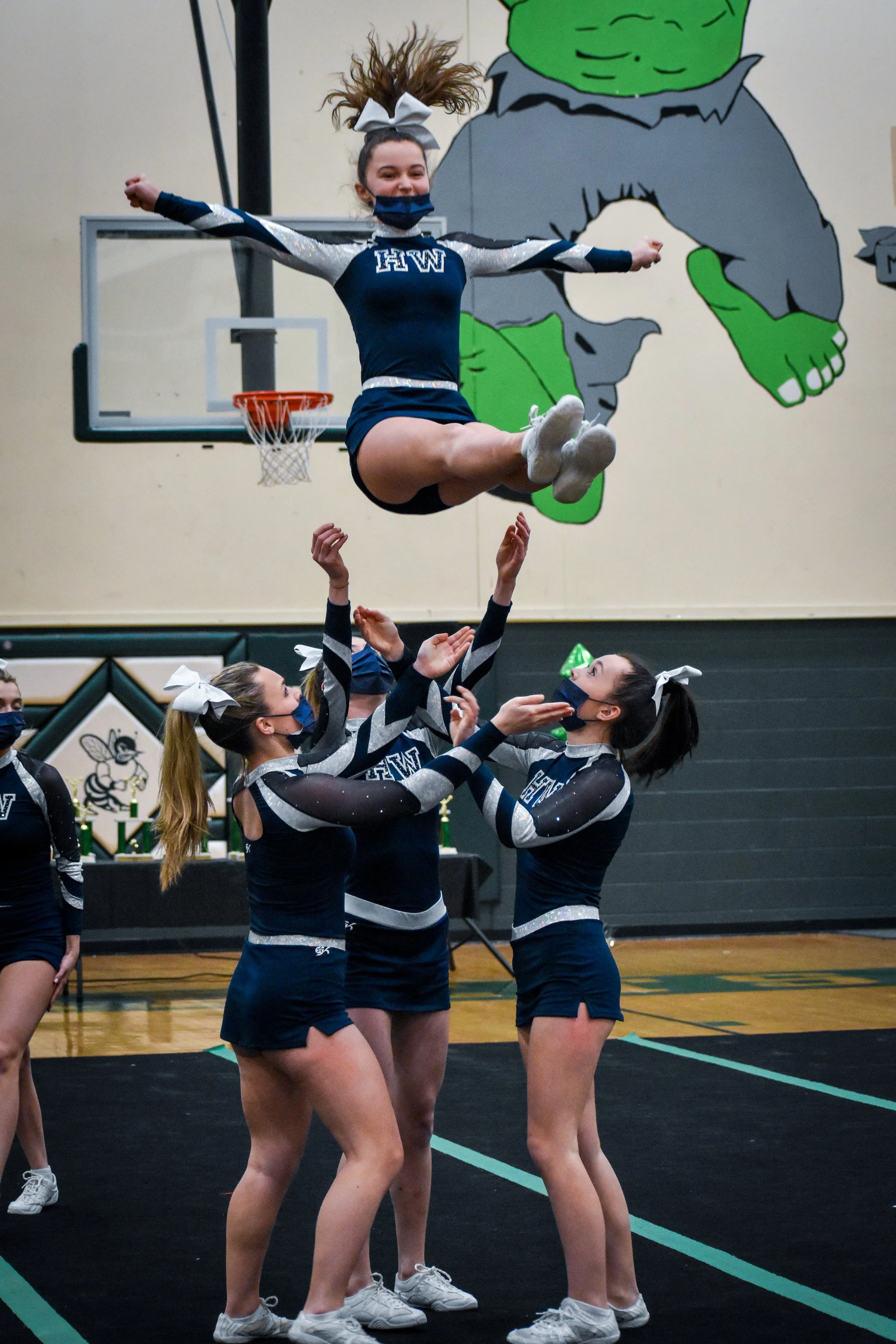 gens cheer basket.jpg