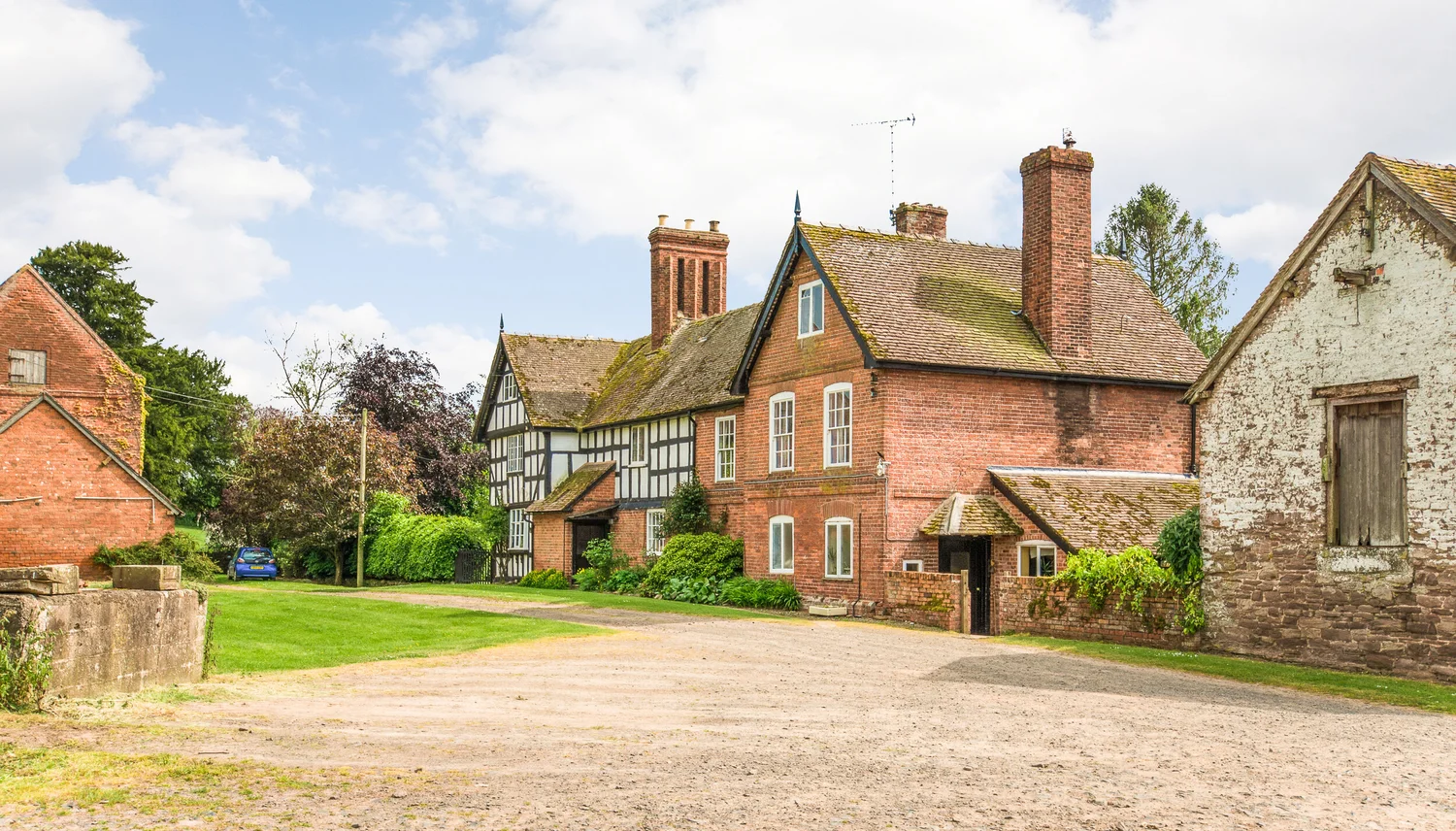 The Rathdown Estate Residential Lettings — The Downton Hall Estate