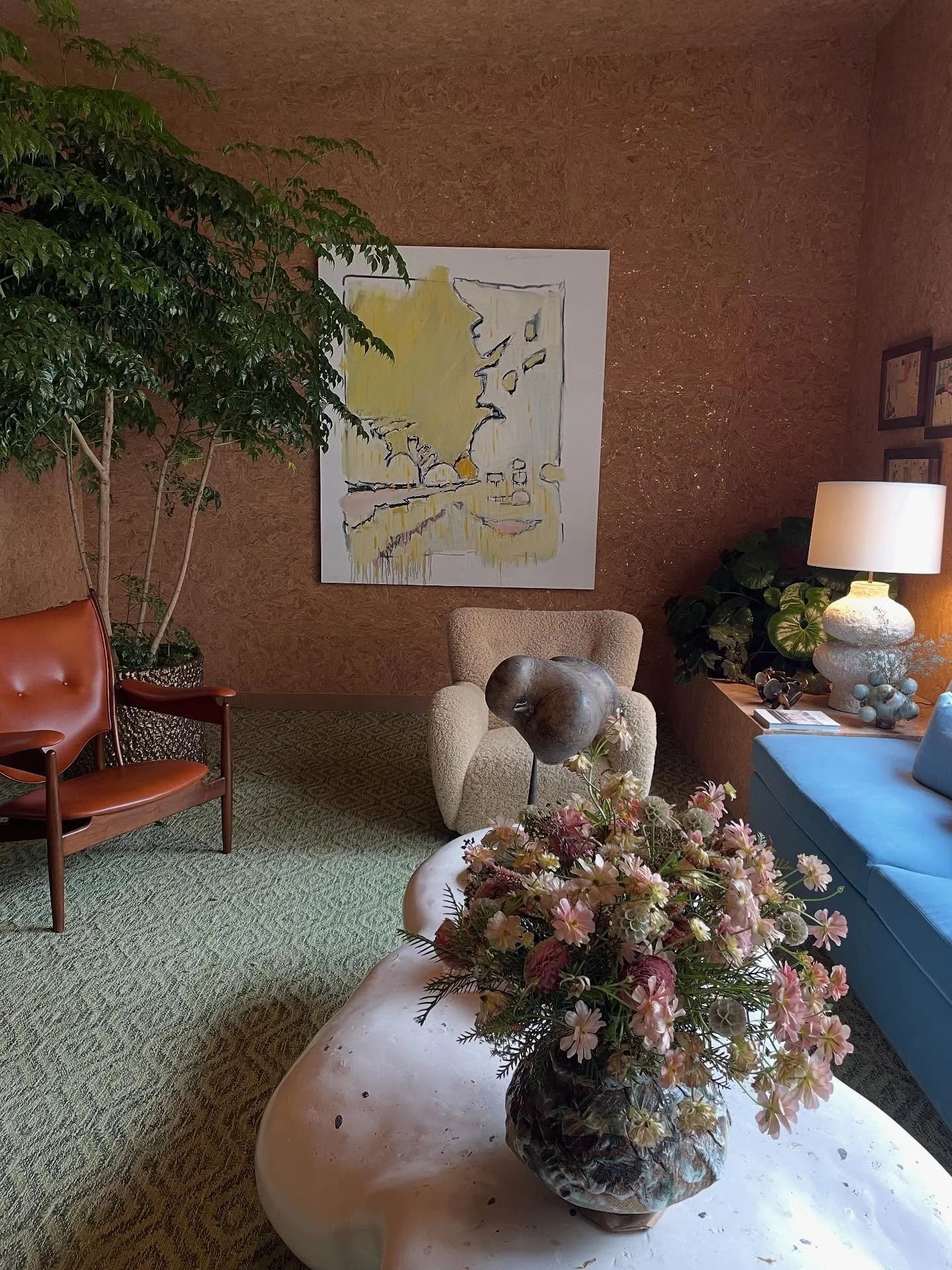 Get to the @kbshowhouse on West 12th street pronto!  It&rsquo;s full of Madoo pals like @fordhuniford @melanieroydesign and @nicholashowey.  Plus there&rsquo;s a beautiful Robert Dash, Sagg Main painting in Ford&rsquo;s cork lined loft!