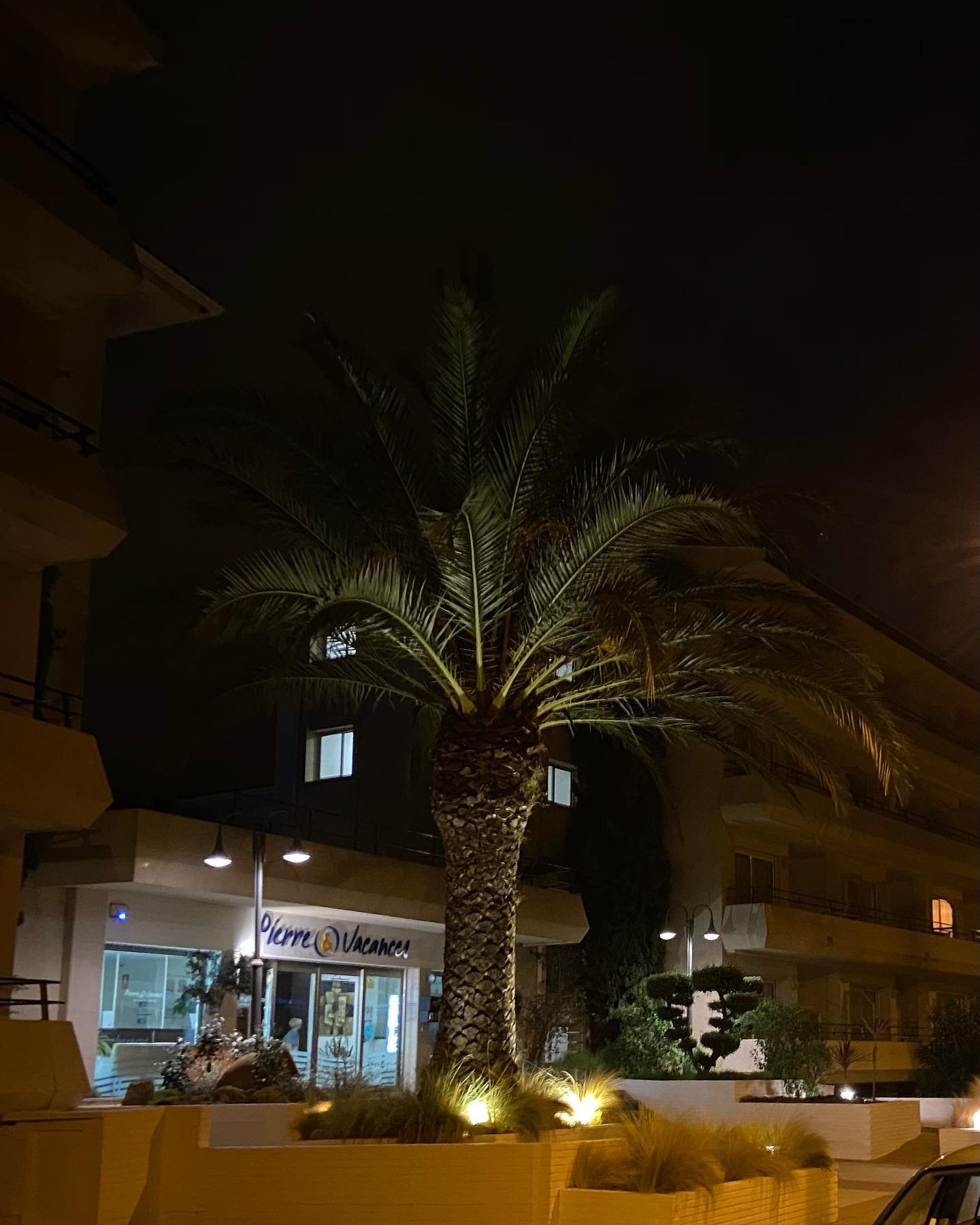 7-9.10.2022, the first nights in Spain ❤️ we could&rsquo;t past Barcelona before 9.10.. so we rest for two nights at L&rsquo;estartit.  It was first time since year 2013, when my children swam in Mediterrian sea. I was maybe too tired for driving, bu