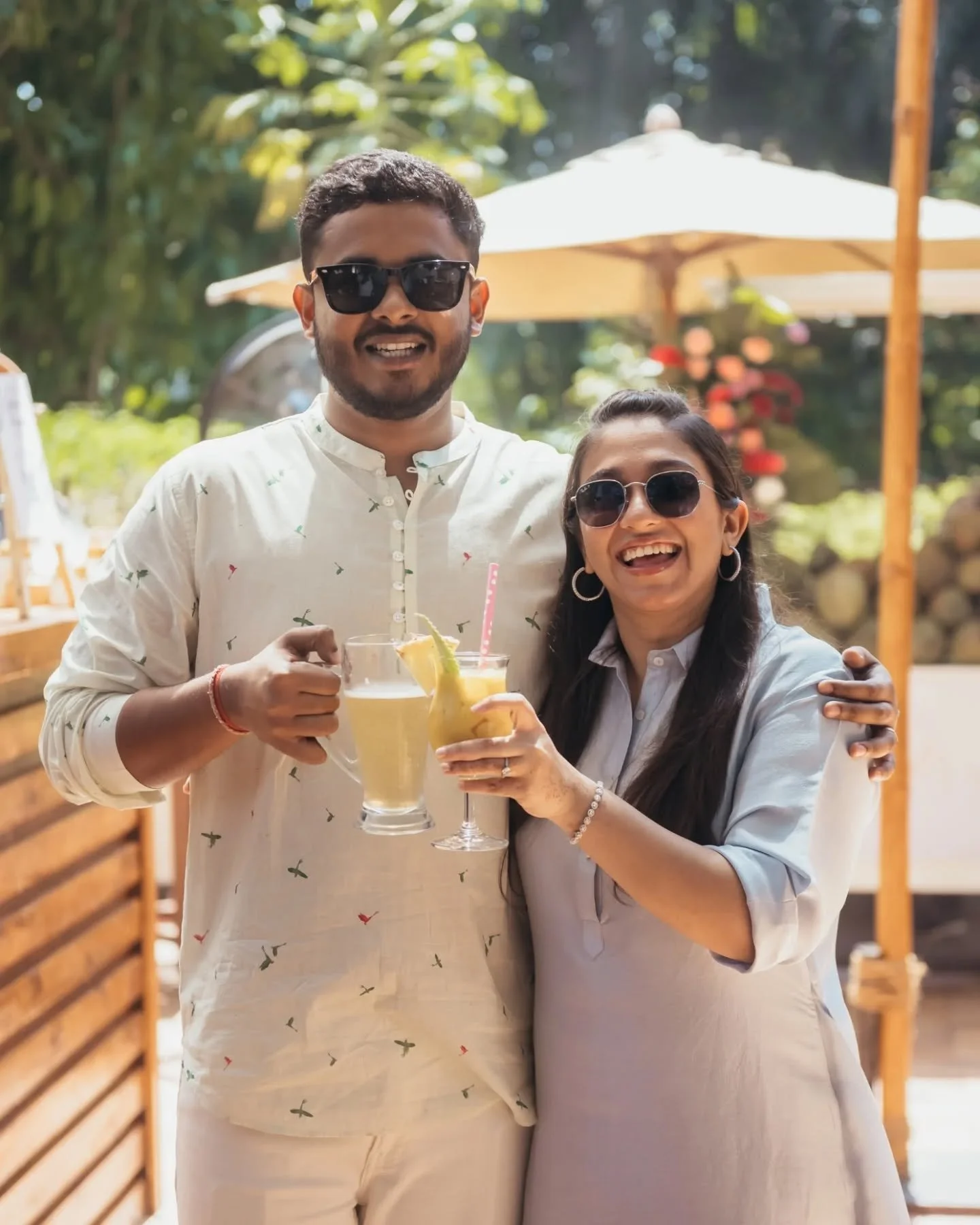 The formalities are done, the vows are exchanged, and the Goan sun is out! ☀️🌴
Anoushka and Yash&rsquo;s weekend after-party at the stunning Alila Diwa was exactly what a post-wedding celebration should be: endless laughter, custom cocktails, and so