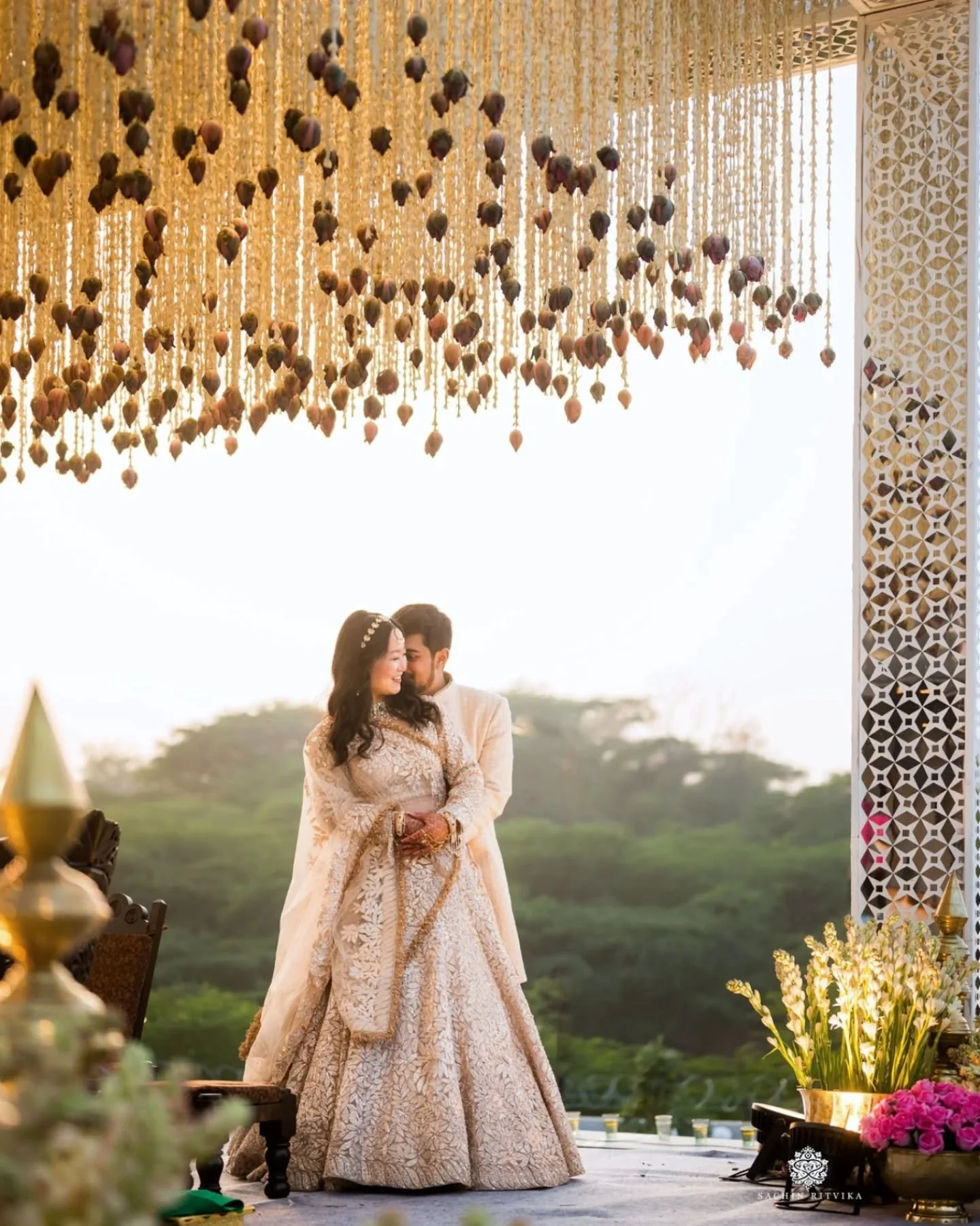 Aniruddh and Jane&rsquo;s ethereal, multicultural union was a sight to behold. Indian and Chinese cultures were woven together beautifully, surrounding their close family and friends in an effortlessly joyful celebration. 
Hosted at their residence, 