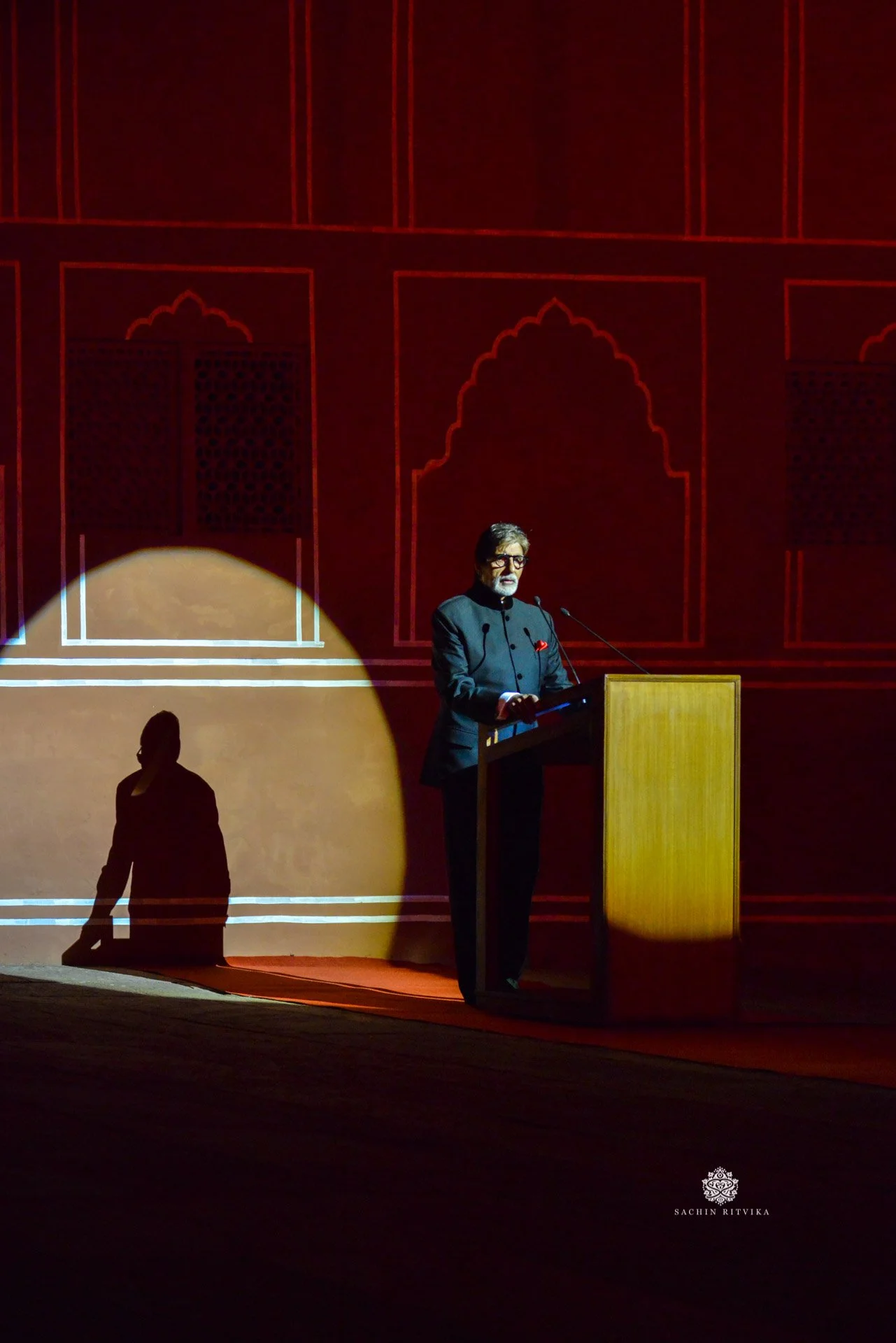 JAIPURpalace_ArtWall_Presentation_AmitabhBachchan_02