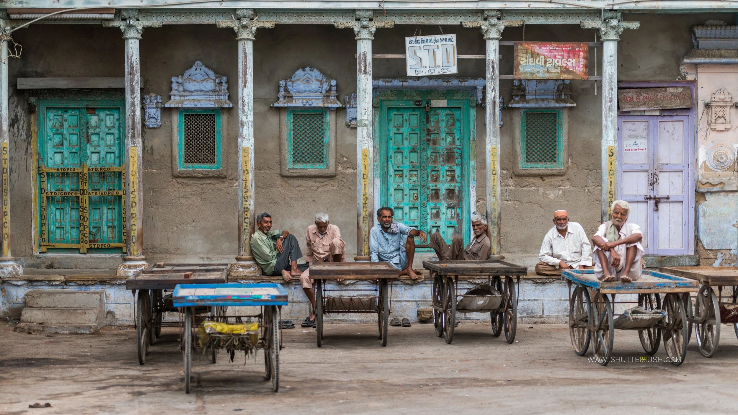 ArchitectureArt_Interiors_KutchVendors_Lifestyle_14