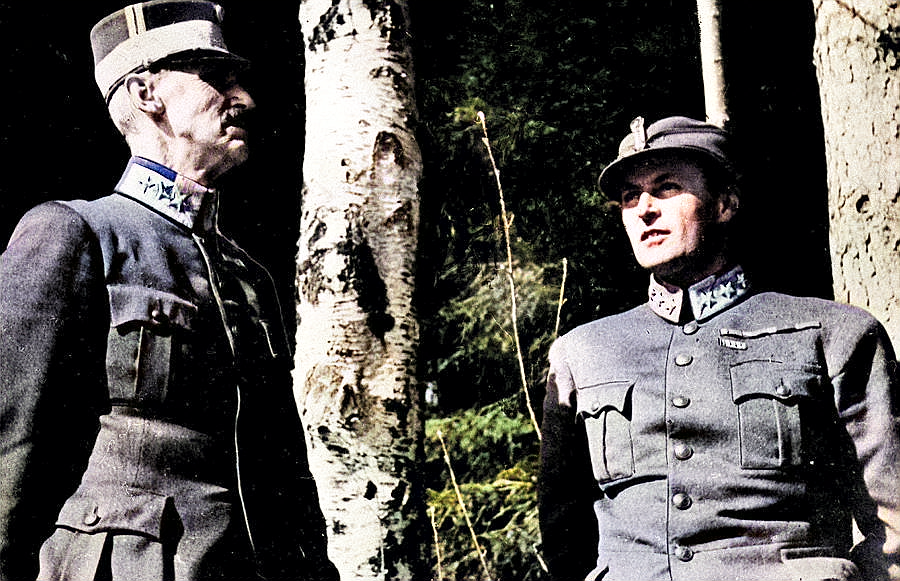 King Haakon VII and Crown Prince Olav in the field
