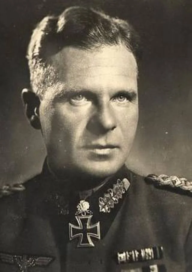 General der Panzertruppe Gerhard von Schwerin