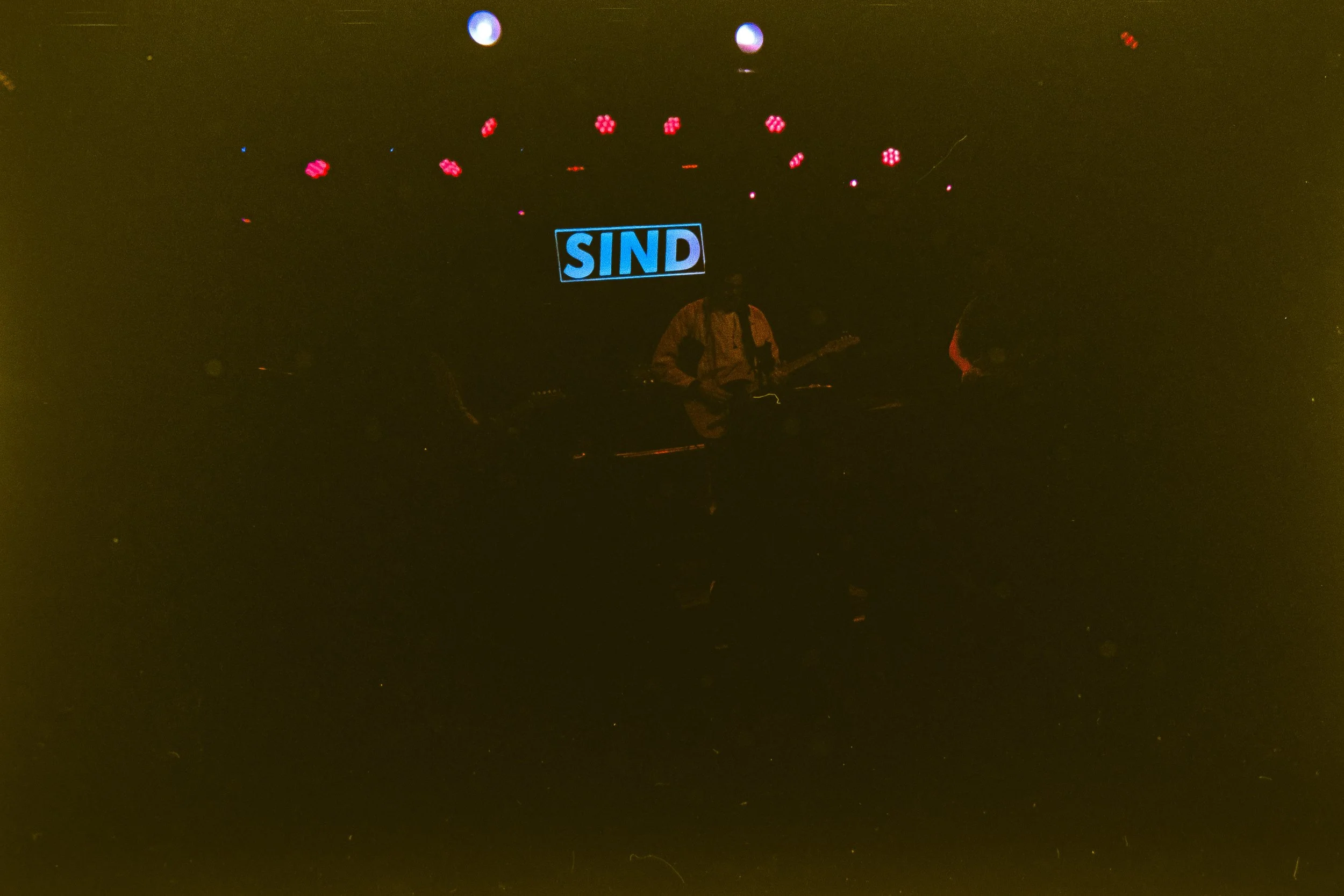SIND_Tour_2026_Einwegkameras-320.jpg