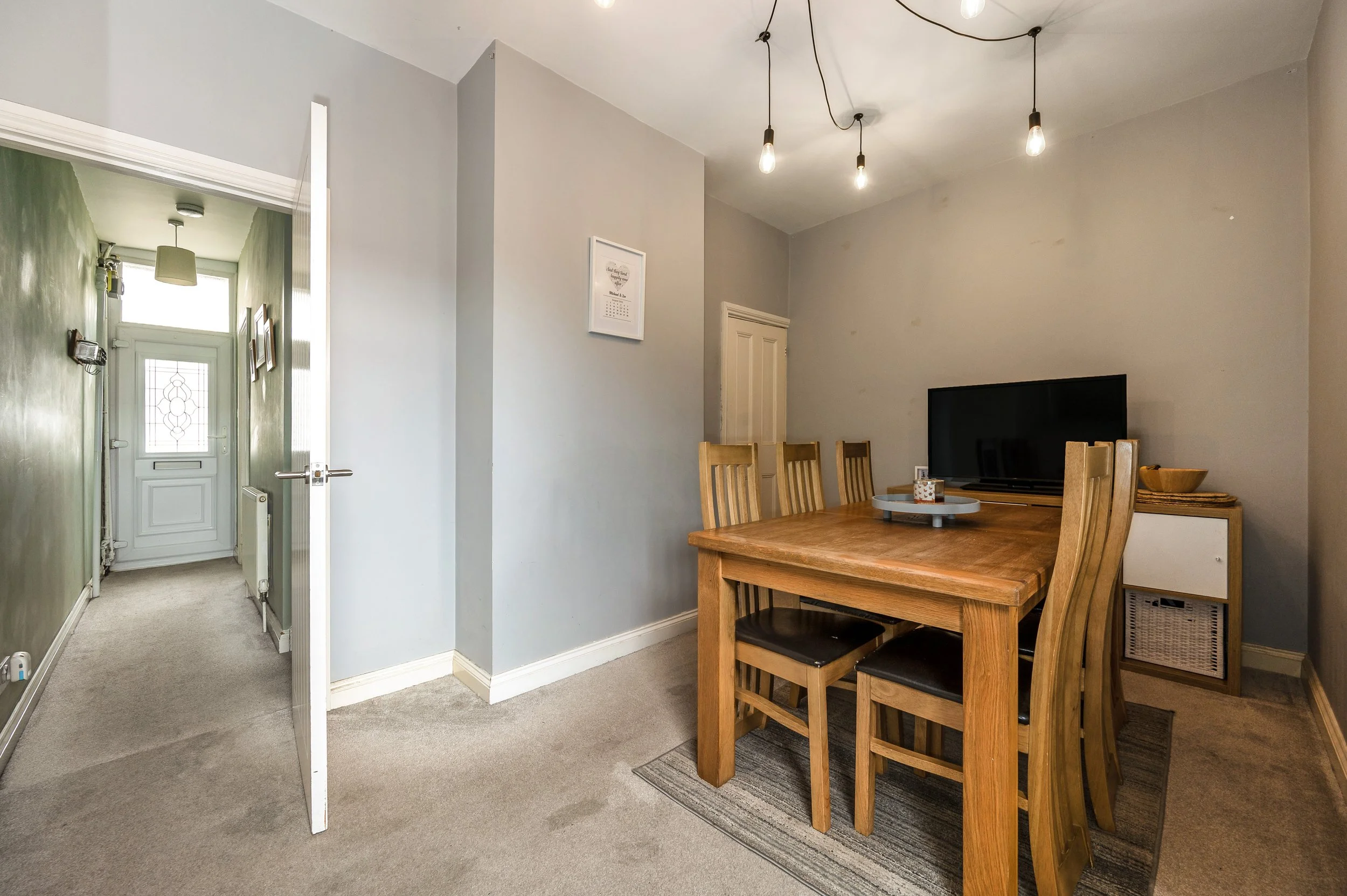 Dining Room to hall.jpg