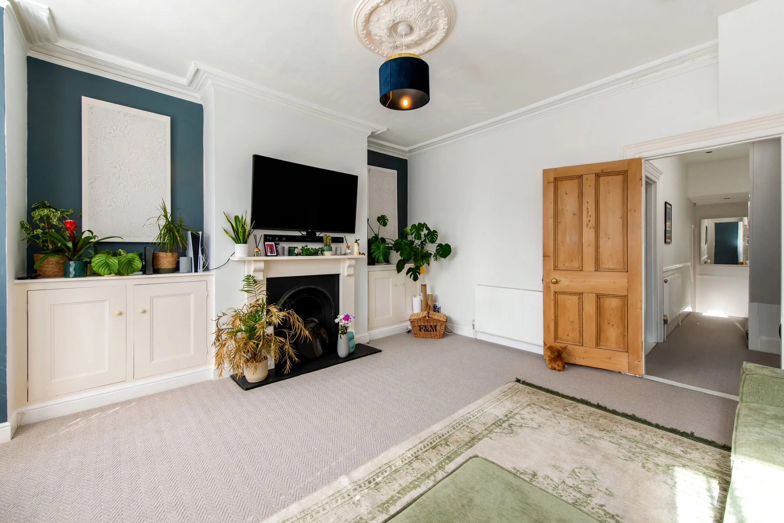 Living Room.jpg