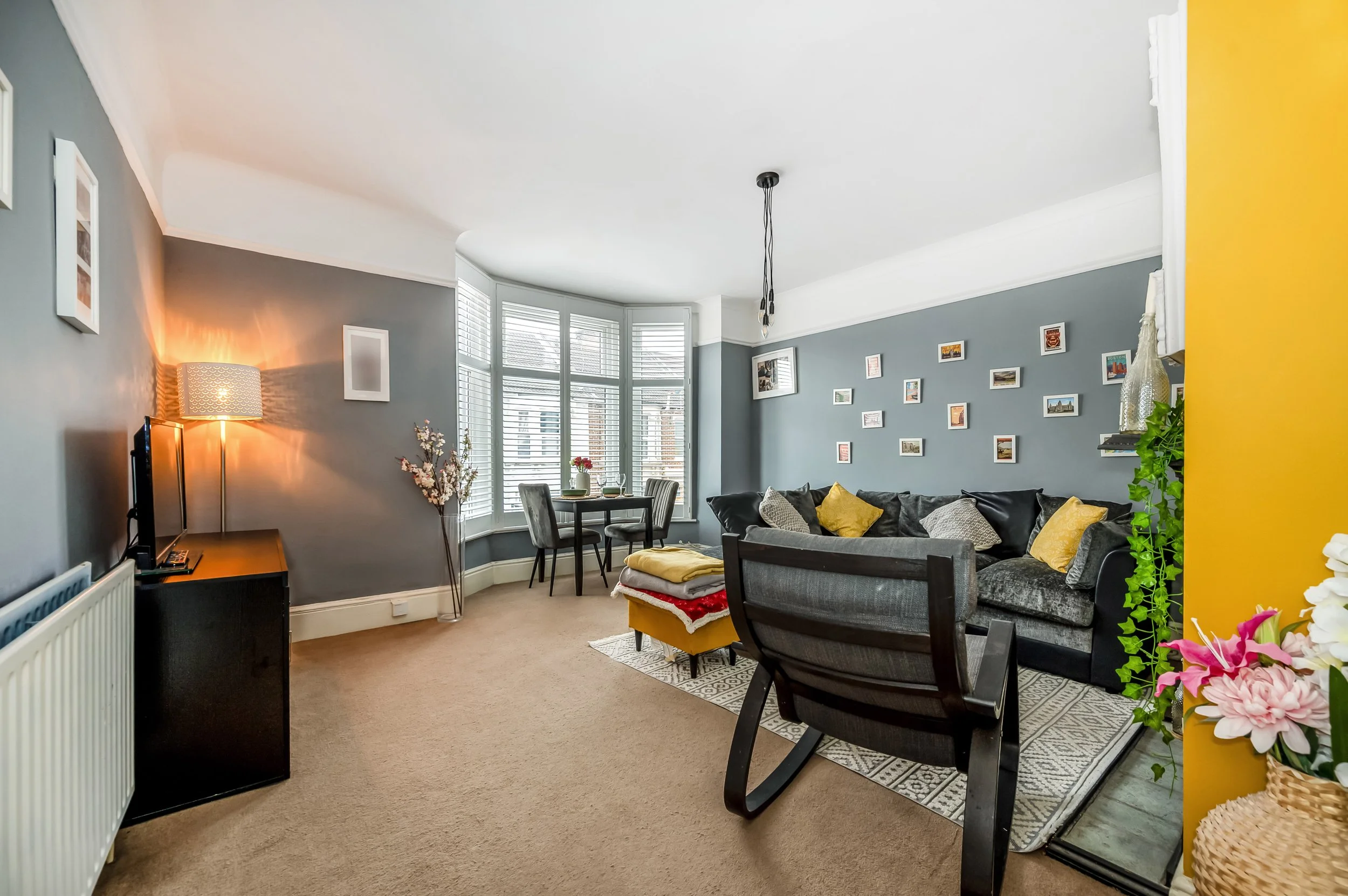 Living Room Reverse.jpg