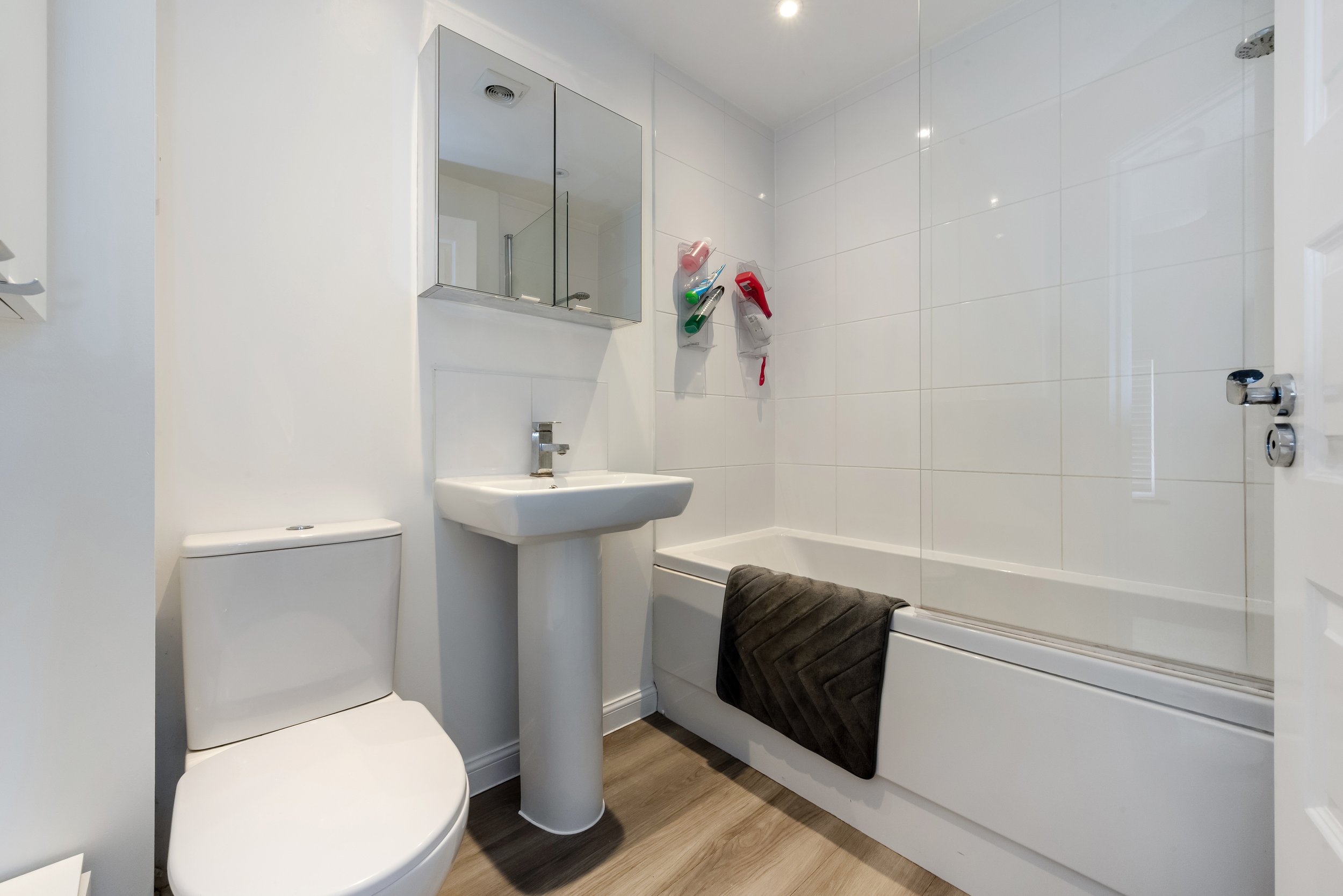 Upstairs bathroom.jpg