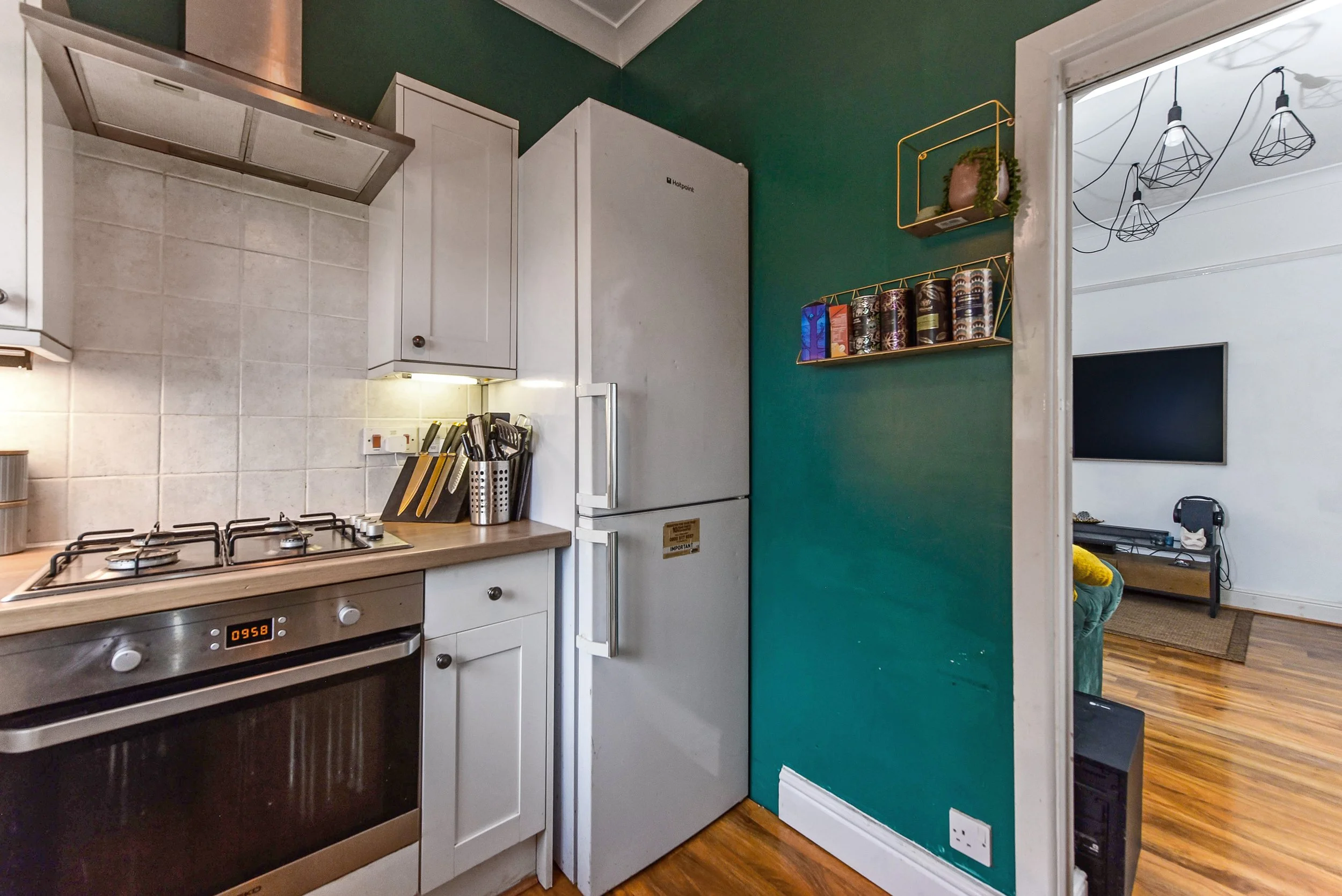 Kitchen to Lounge.jpg