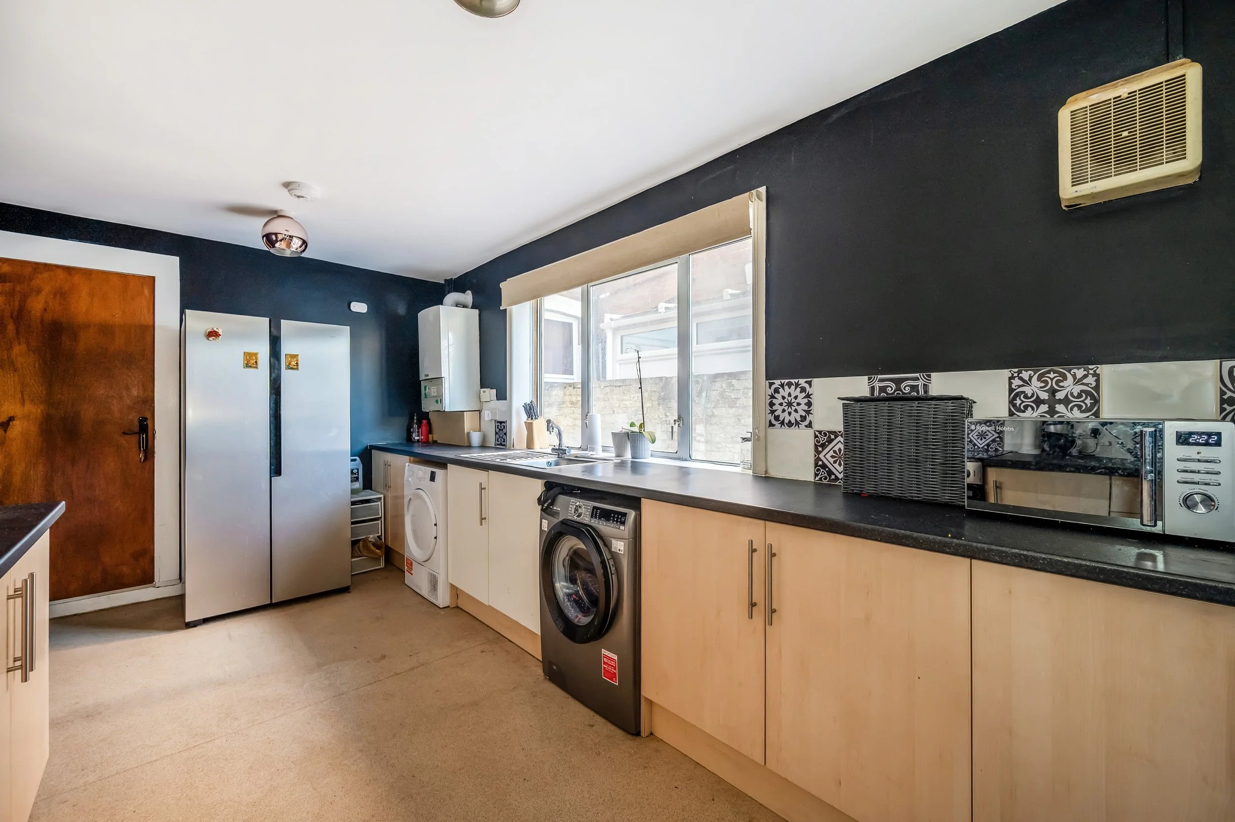 Kitchen reverse.jpg