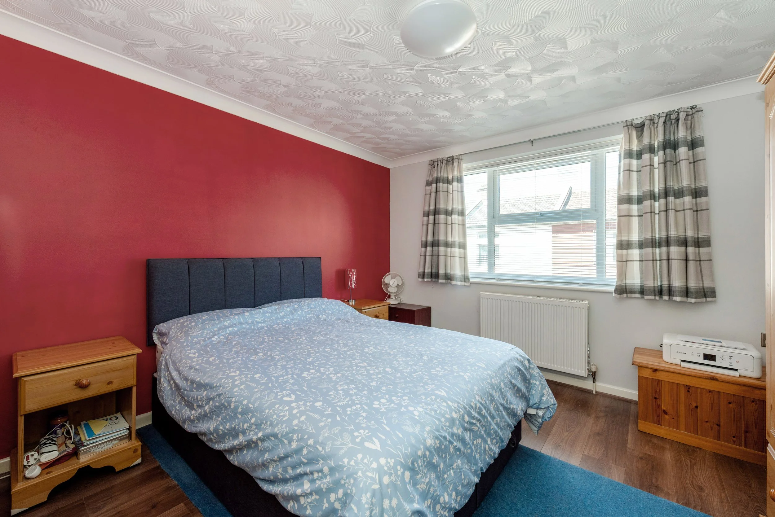 Bedroom 1.jpg