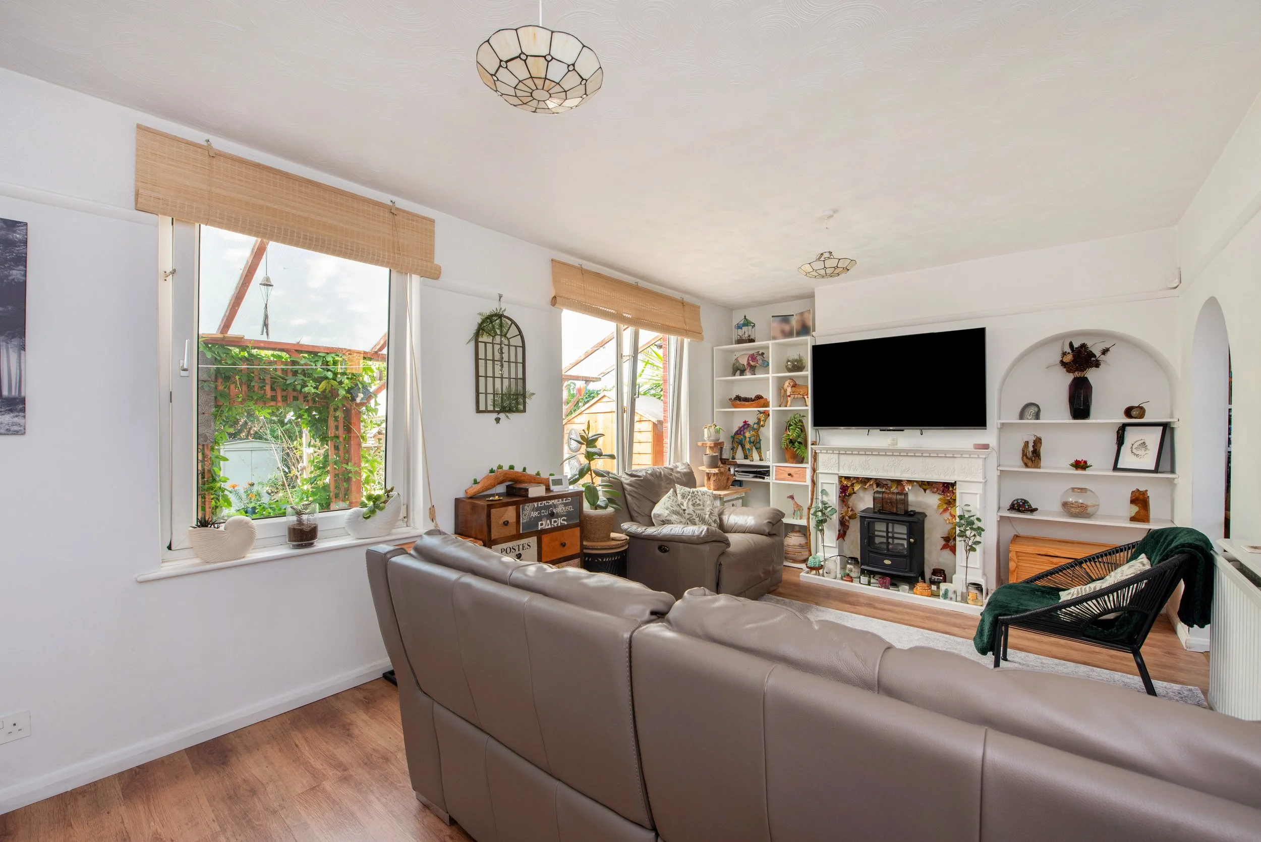 Living Room.jpg