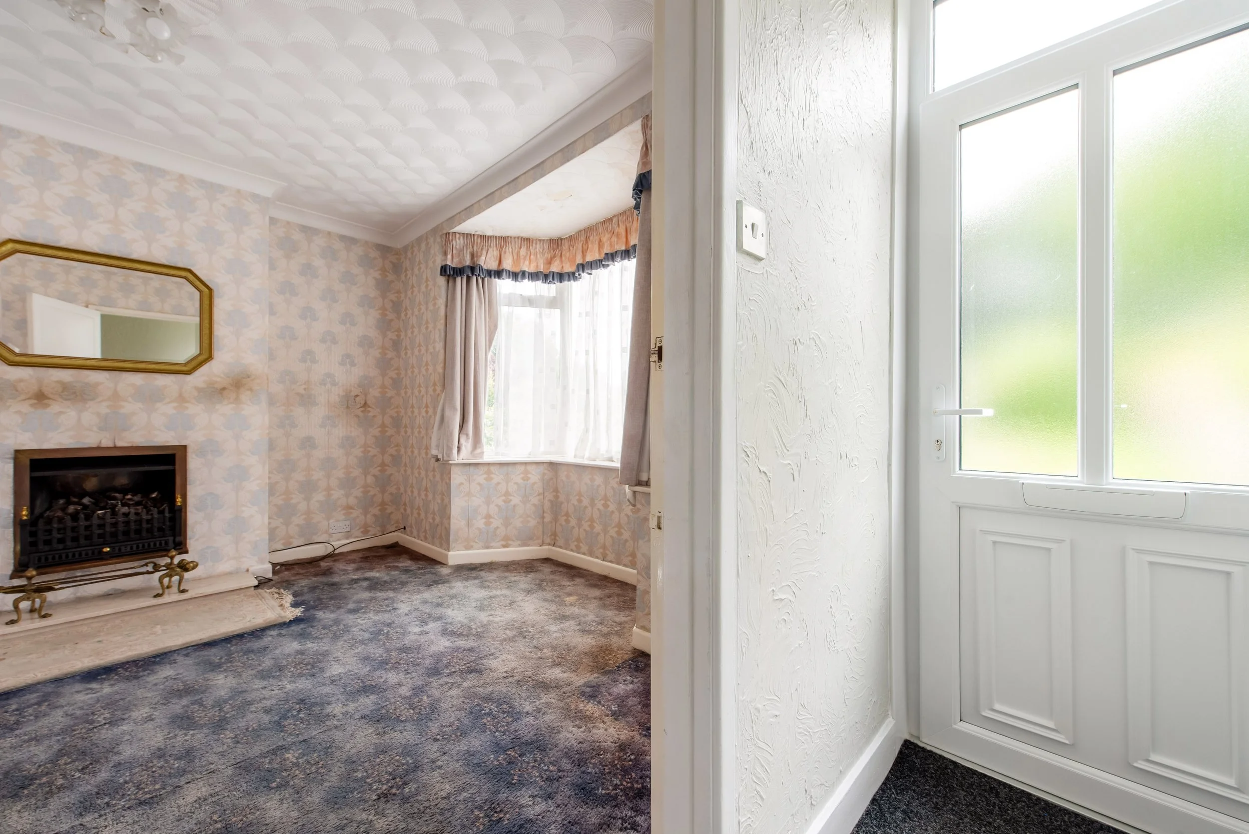 hall and lounge.jpg