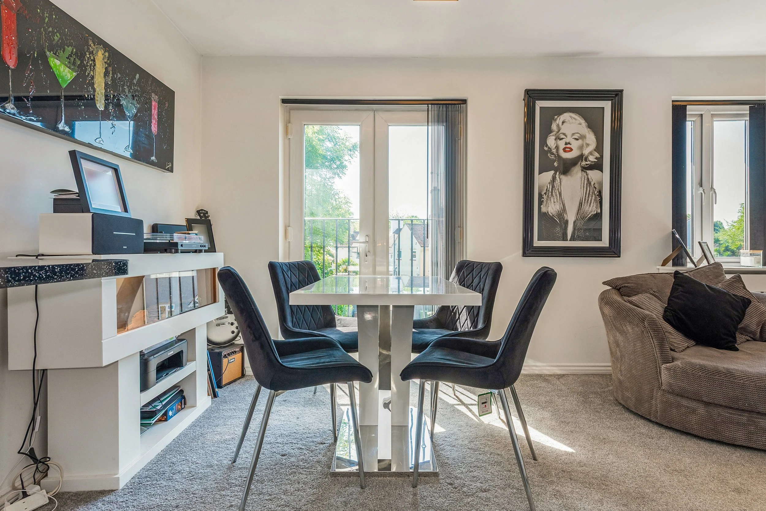Dining Room.jpg