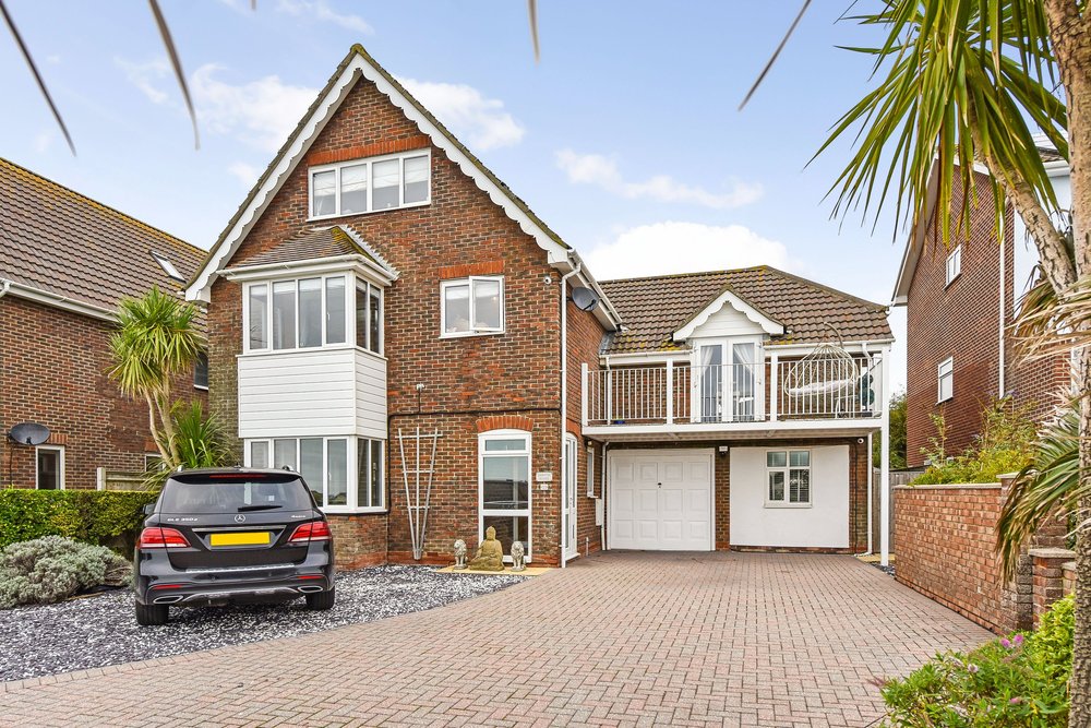 Pangbourne Avenue — ROK Marsh Sales and Letting Agents