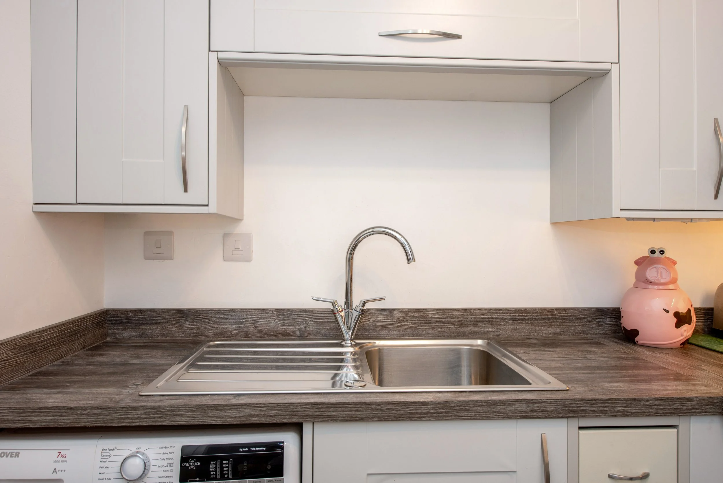 Sink Feature.jpg