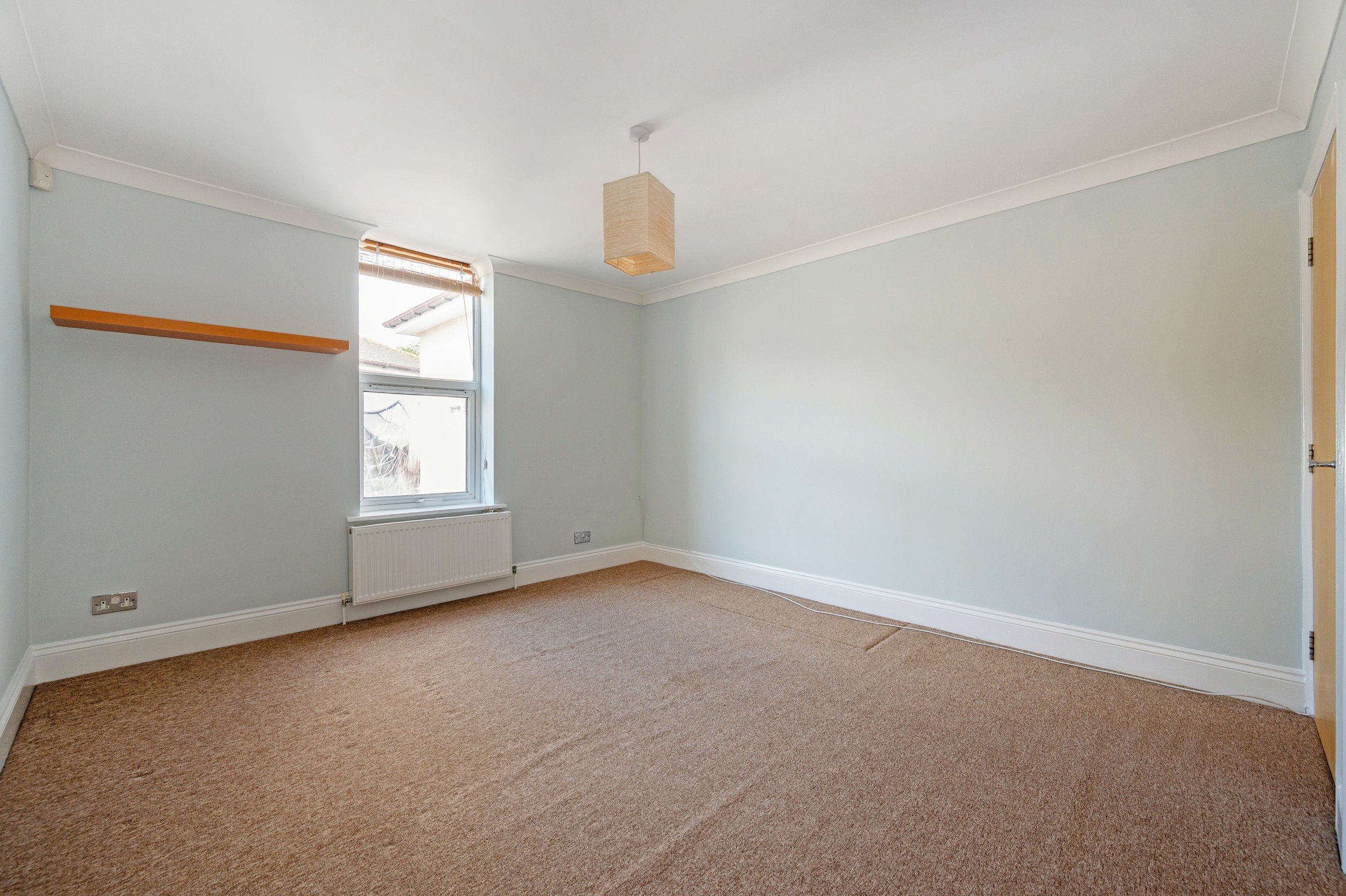 Bedroom 1.jpg