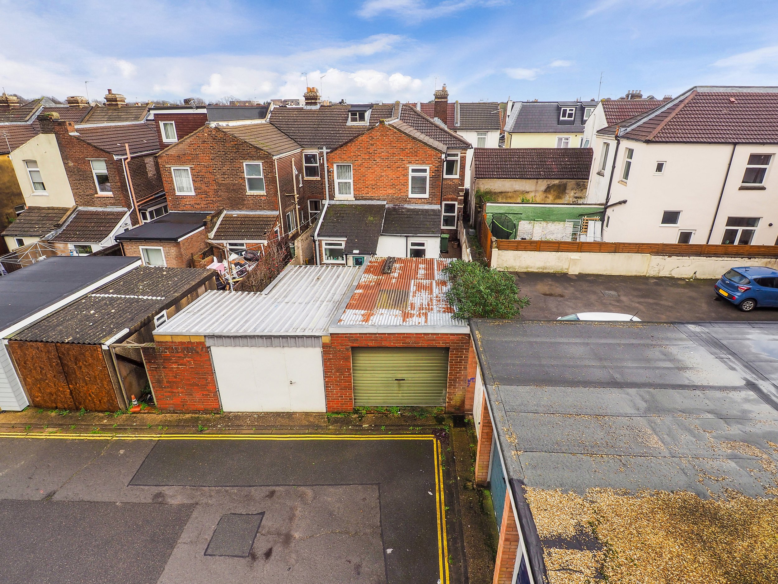 Garage & parking.jpg