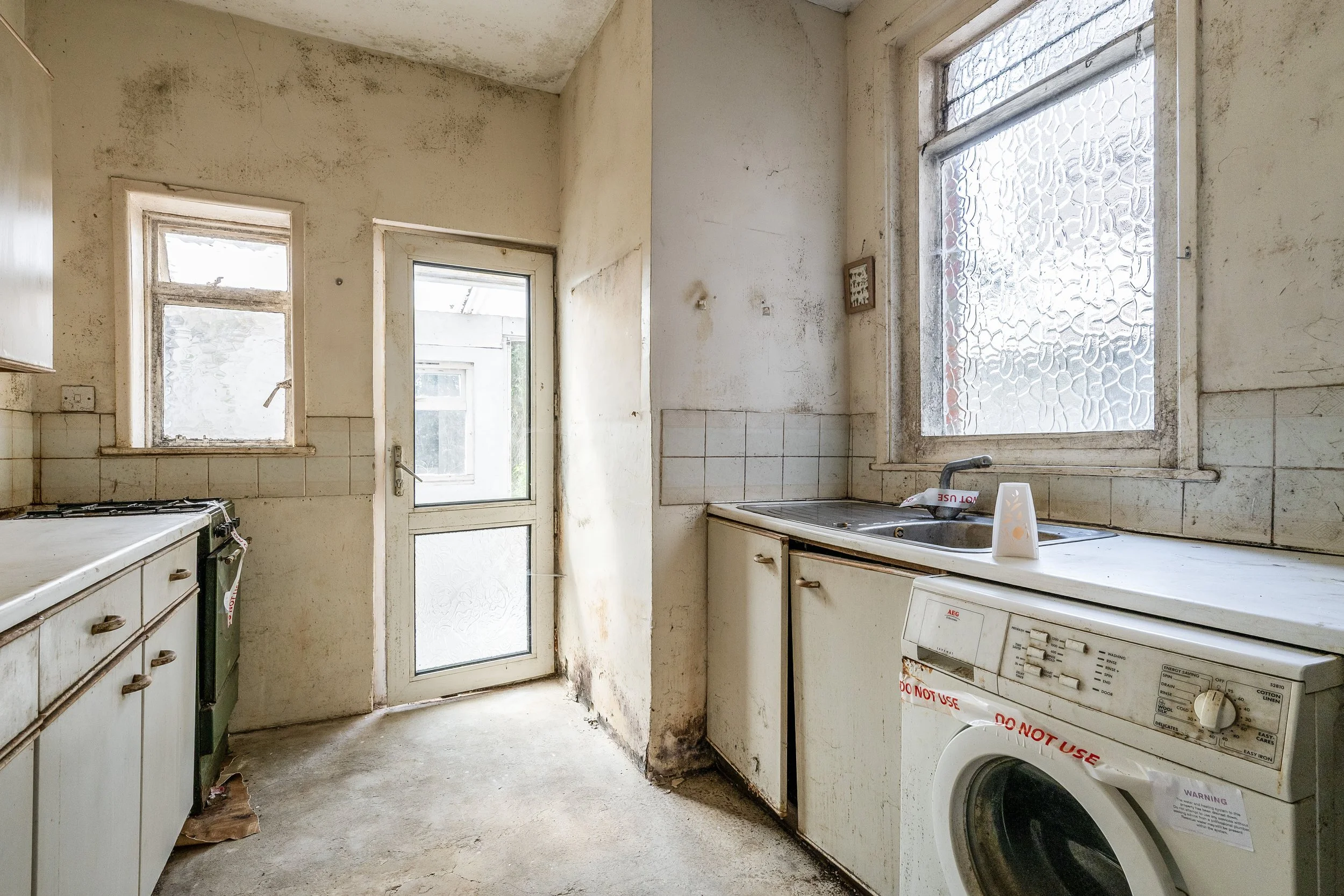 kitchen 2.jpg