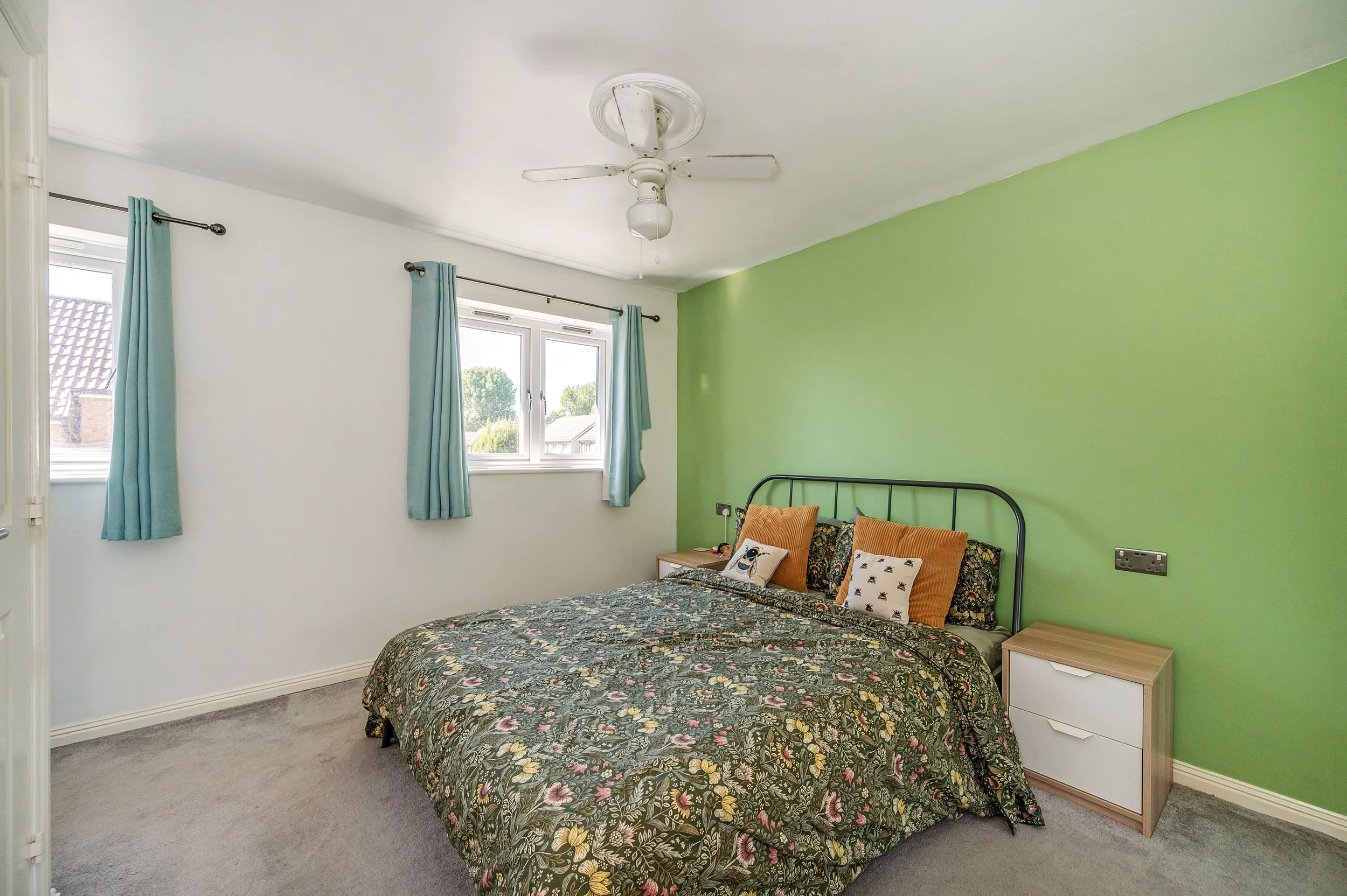 Bedroom 1.jpg