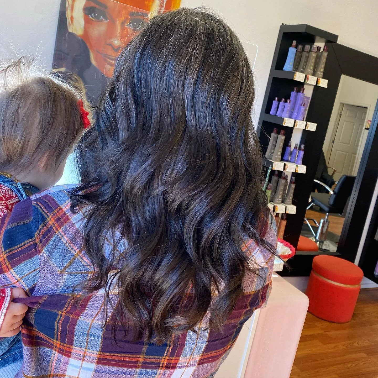 Follow up from previous post:

Not everyone wants to cover their gray.... enhancing it though! 🤩

Beautiful hair is part of a #lifestyle