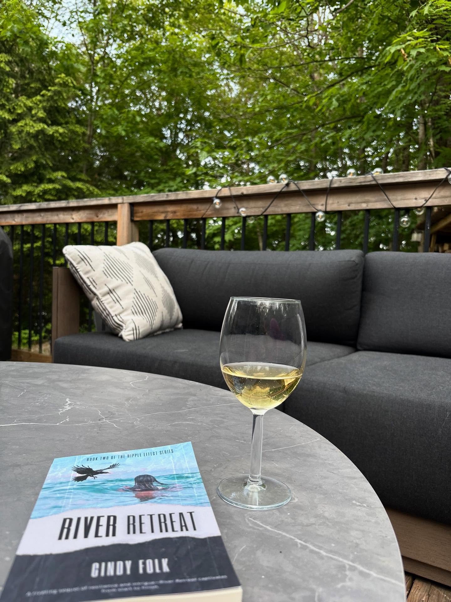 River Retreat made it to Ontario! Thanks @kfrederi39!! Miss you! 🥰