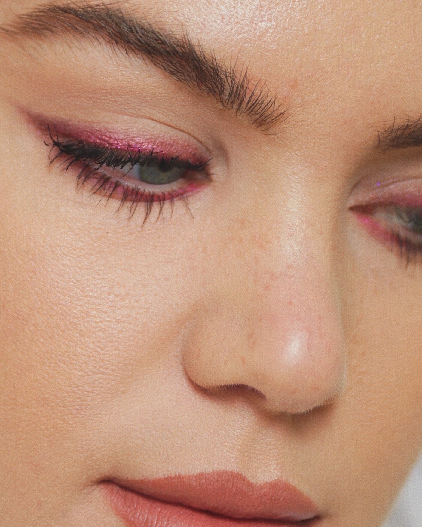 Urban Decay 24/7 Liners (Artistry, Modeling, Photography)