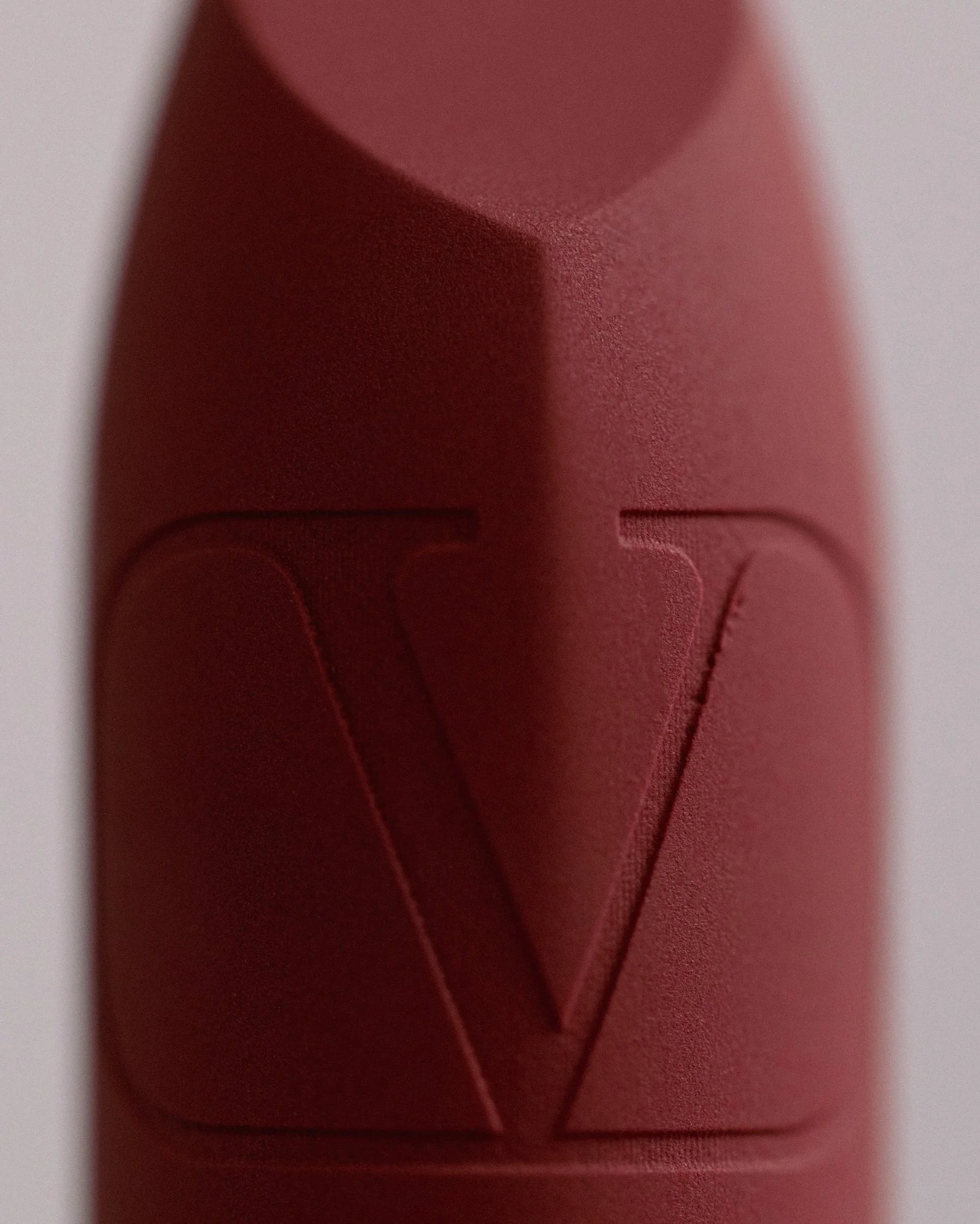 ValentinoLipstick_4x5.jpg