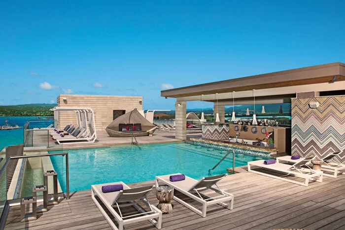 BREMB_AltitudePool_1A.jpg